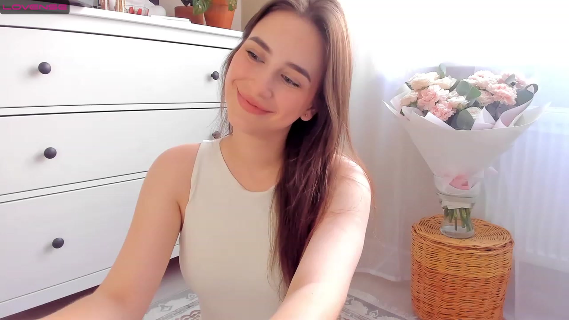 Gallery image thumbnail from Lanna_Rhoades's myfreecams stream on, 07/14/2023, 12:22 image 11 of 20