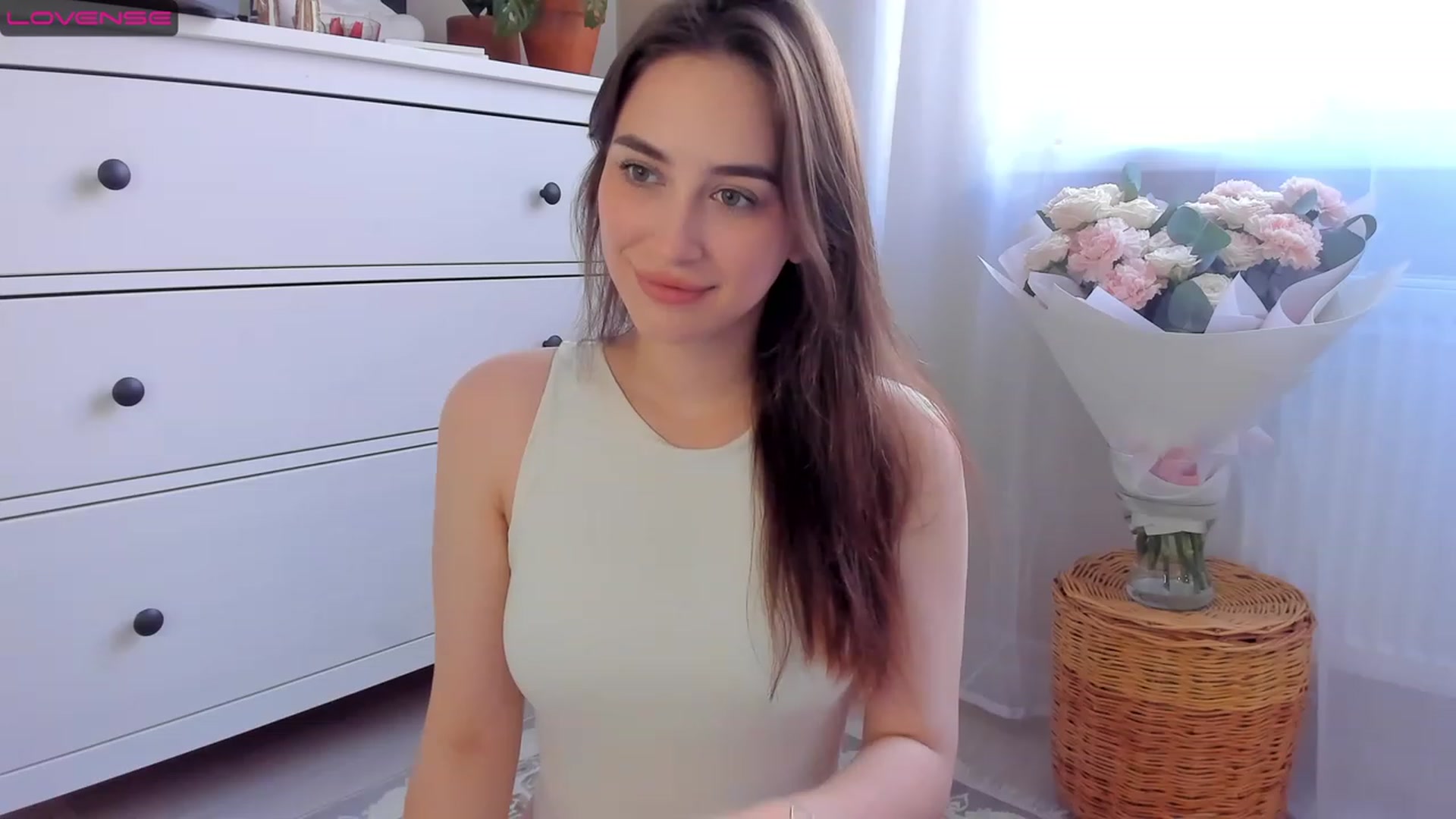 Gallery image thumbnail from Lanna_Rhoades's myfreecams stream on, 07/14/2023, 12:22 image 19 of 20