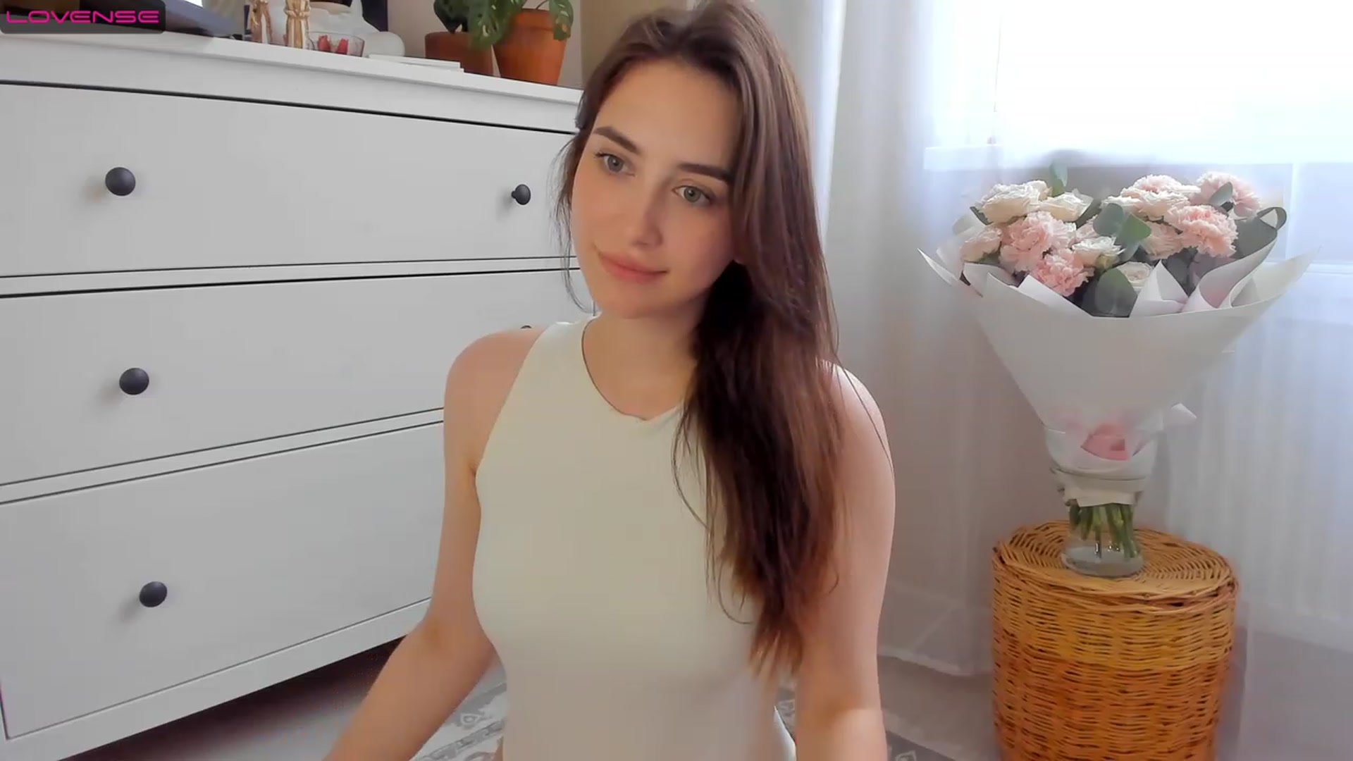 Gallery image thumbnail from Lanna_Rhoades's myfreecams stream on, 07/14/2023, 14:15 image 19 of 20