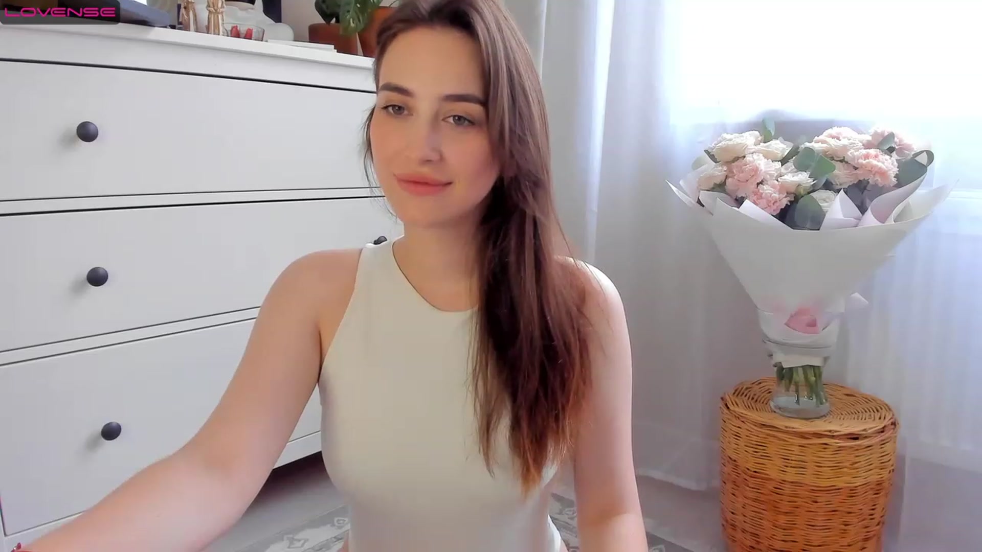 Gallery image thumbnail from Lanna_Rhoades's myfreecams stream on, 07/14/2023, 14:15 image 16 of 20