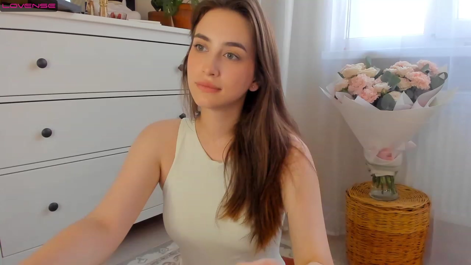 Gallery image thumbnail from Lanna_Rhoades's myfreecams stream on, 07/14/2023, 14:24 image 16 of 20