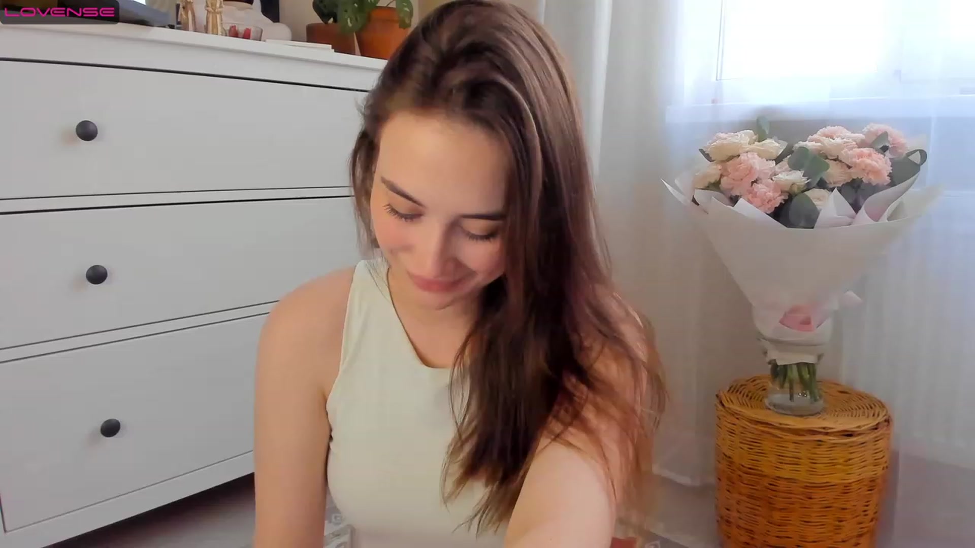 Gallery image thumbnail from Lanna_Rhoades's myfreecams stream on, 07/14/2023, 14:24 image 3 of 20