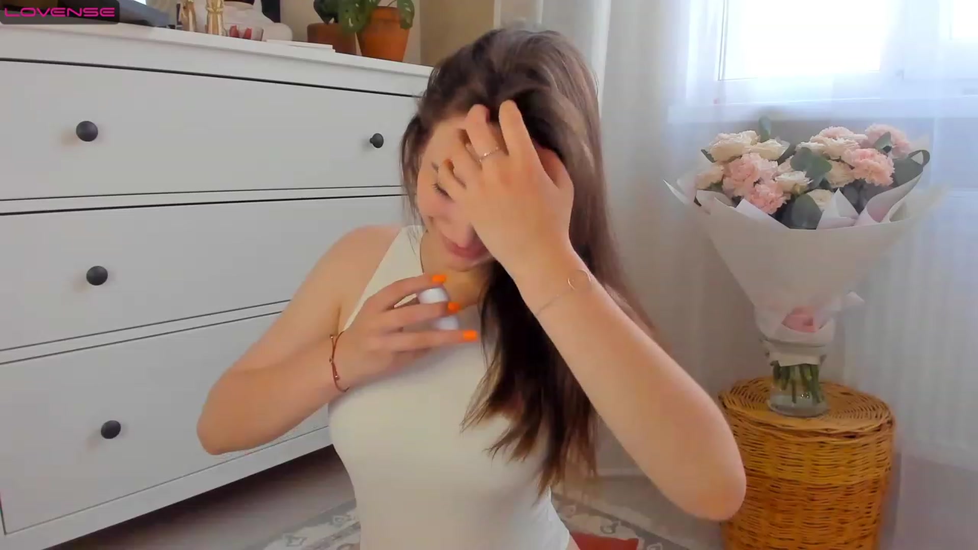 Gallery image thumbnail from Lanna_Rhoades's myfreecams stream on, 07/14/2023, 14:24 image 9 of 20