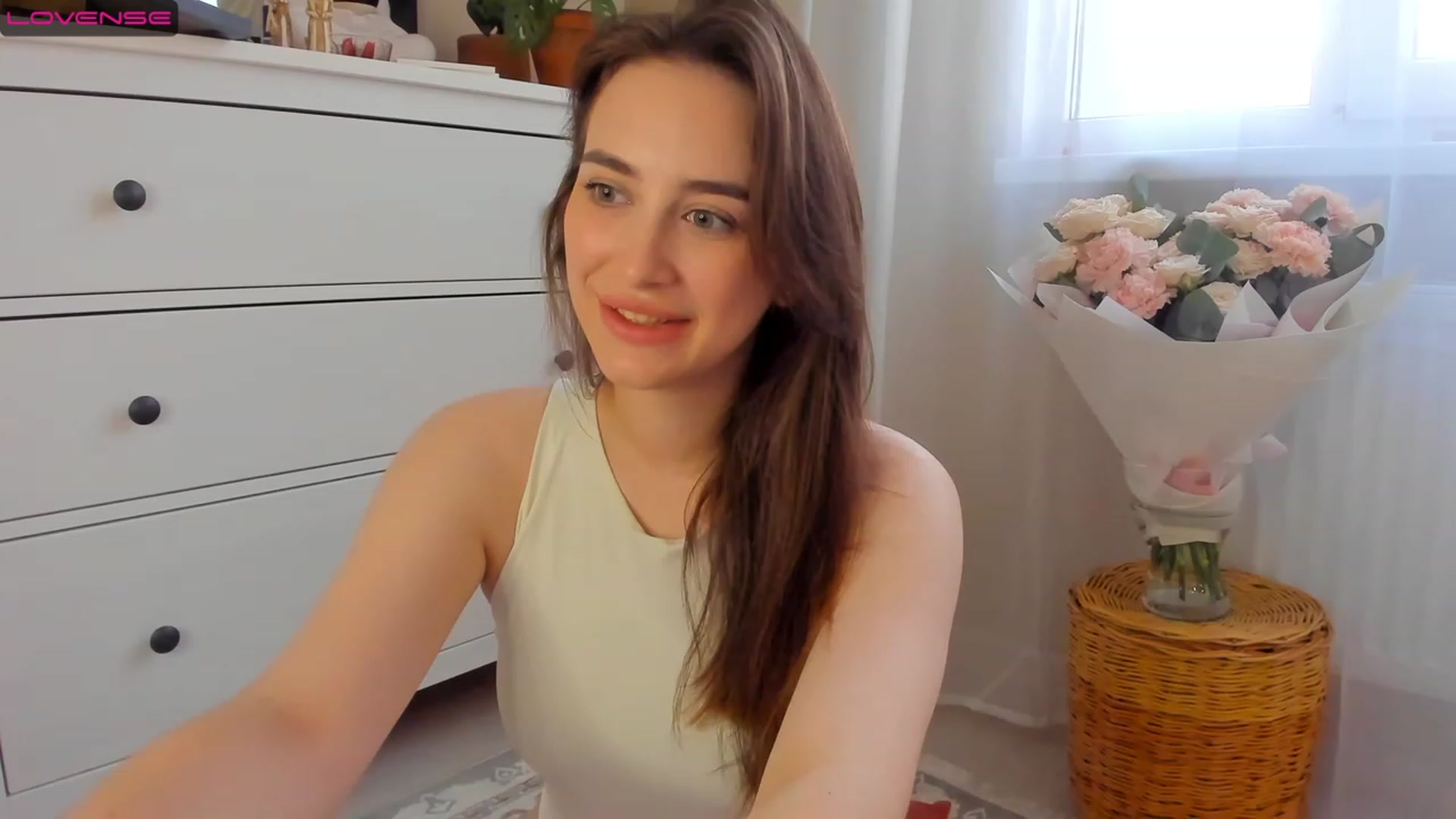 Gallery image thumbnail from Lanna_Rhoades's myfreecams stream on, 07/14/2023, 14:24 image 12 of 20