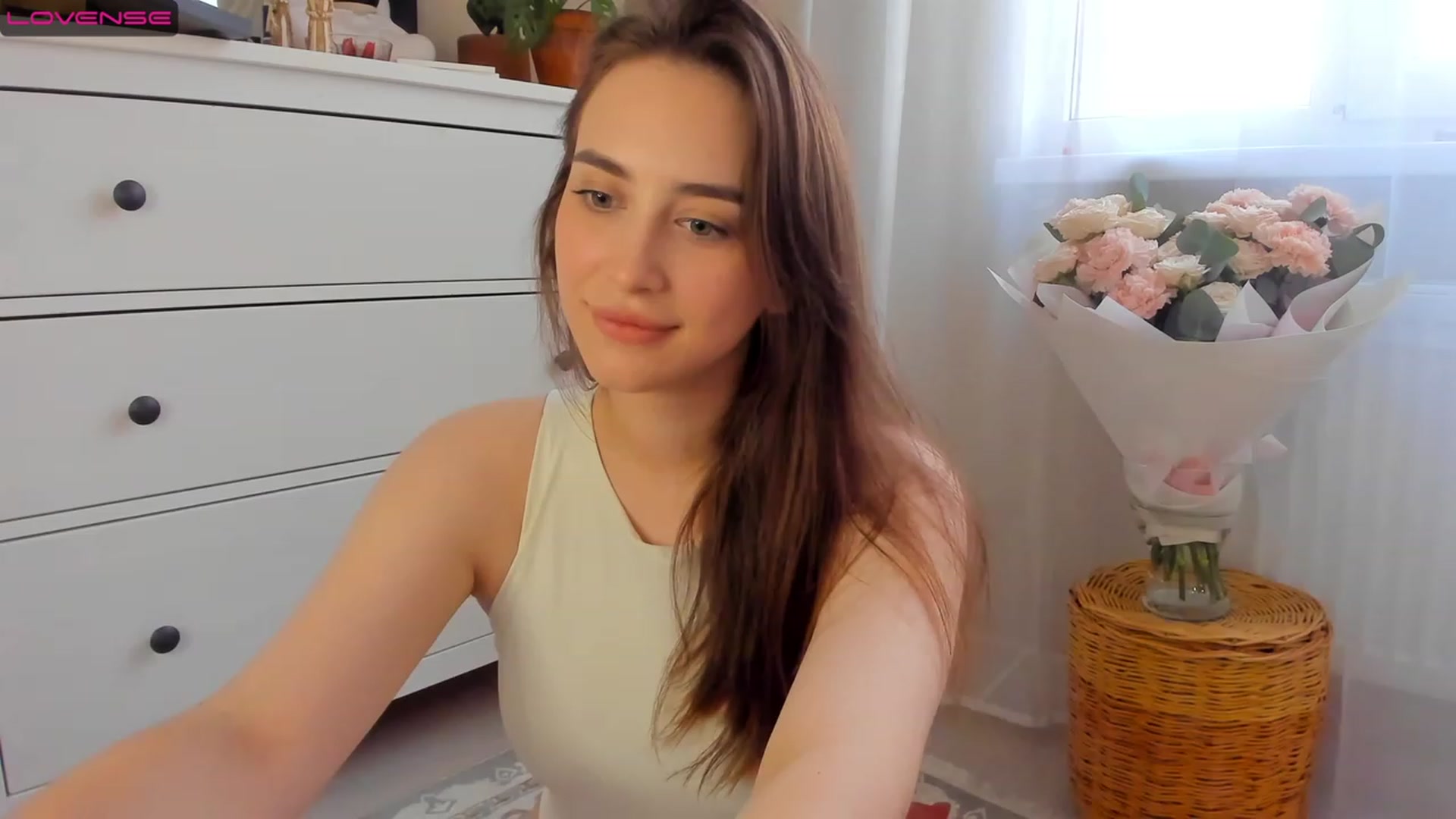 Gallery image thumbnail from Lanna_Rhoades's myfreecams stream on, 07/14/2023, 14:24 image 5 of 20