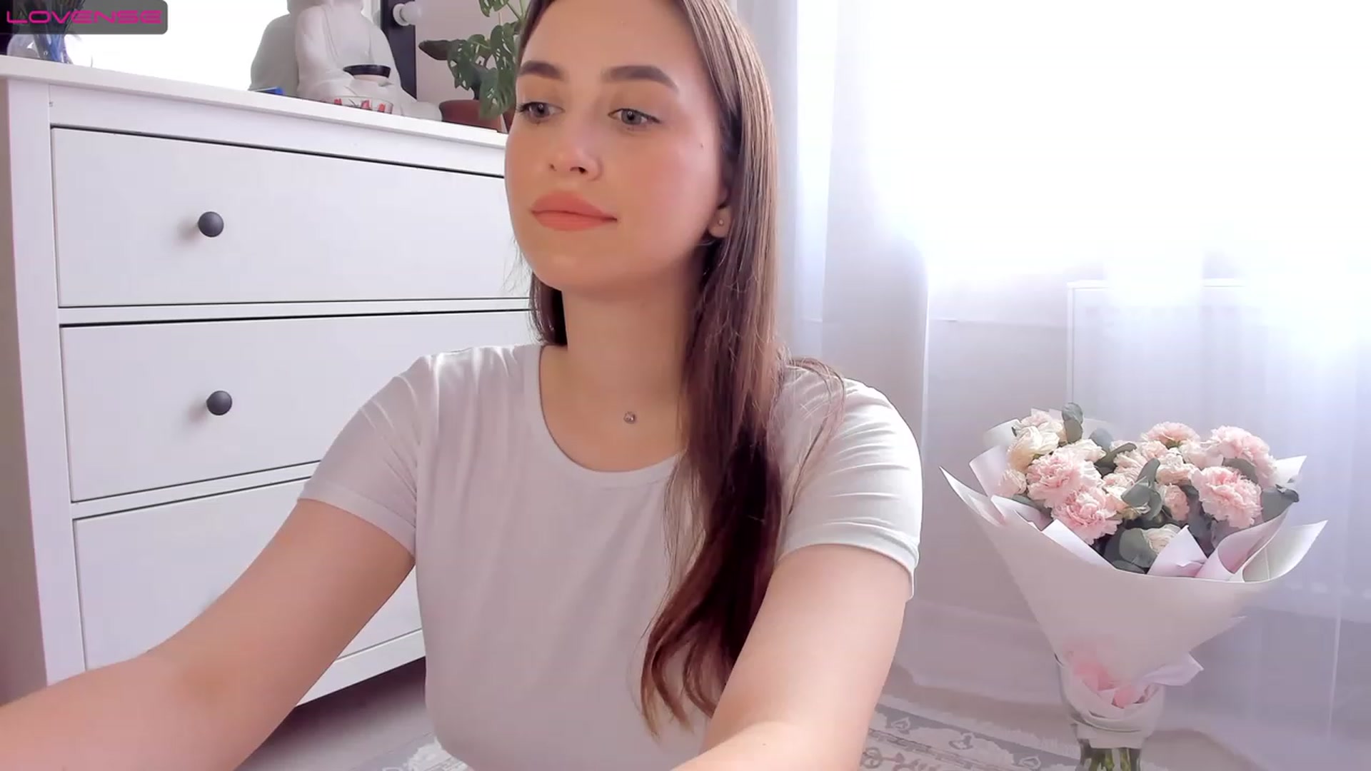Gallery image thumbnail from Lanna_Rhoades's myfreecams stream on, 07/17/2023, 11:40 image 7 of 20