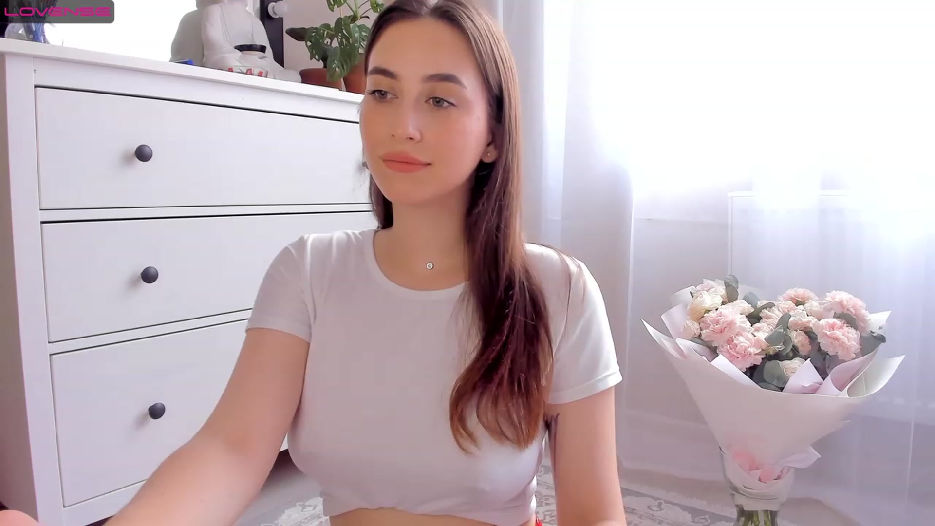 Gallery image thumbnail from Lanna_Rhoades's myfreecams stream on, 07/17/2023, 11:40 image 8 of 20