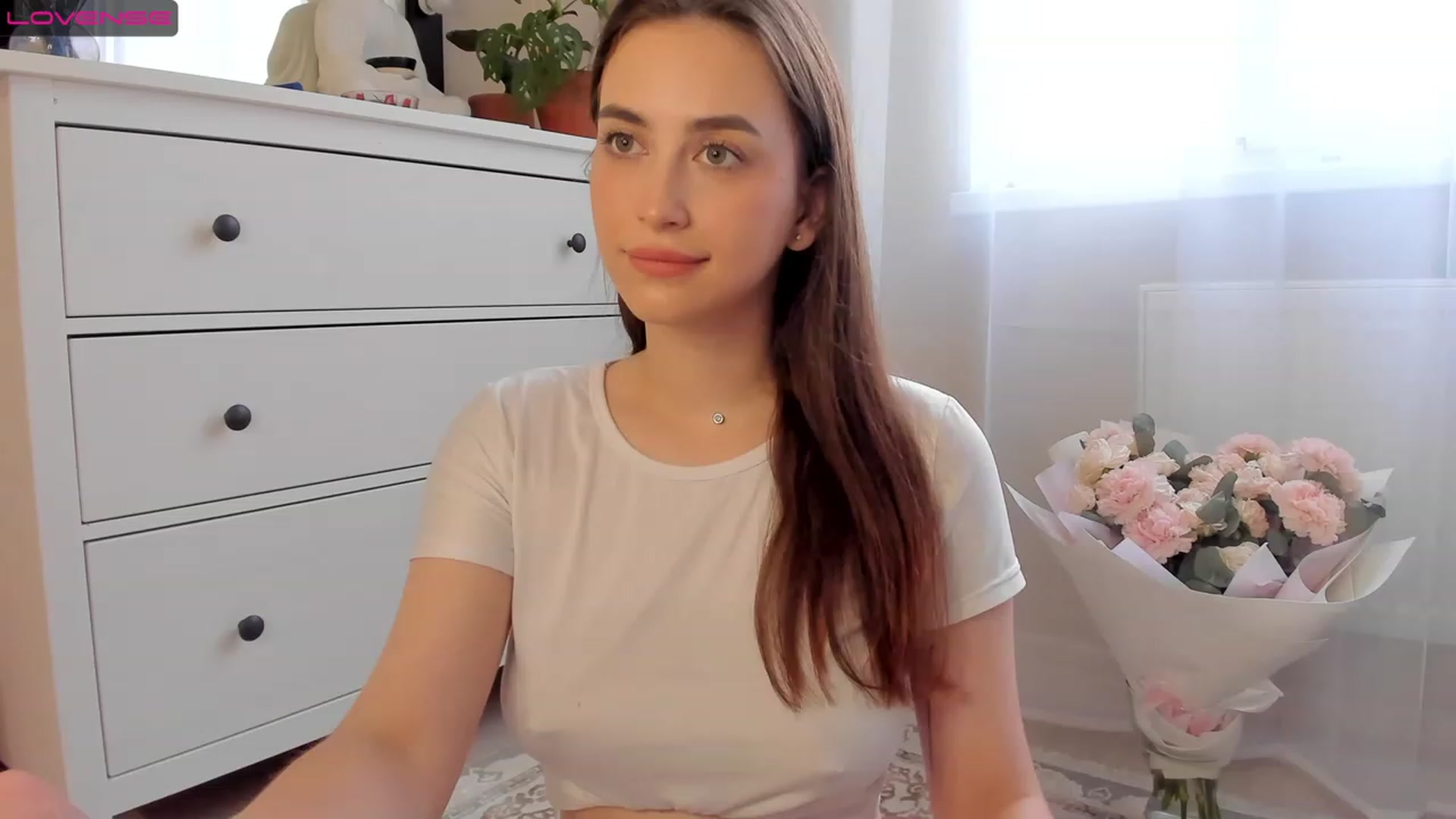 Gallery image thumbnail from Lanna_Rhoades's myfreecams stream on, 07/17/2023, 12:30 image 2 of 20