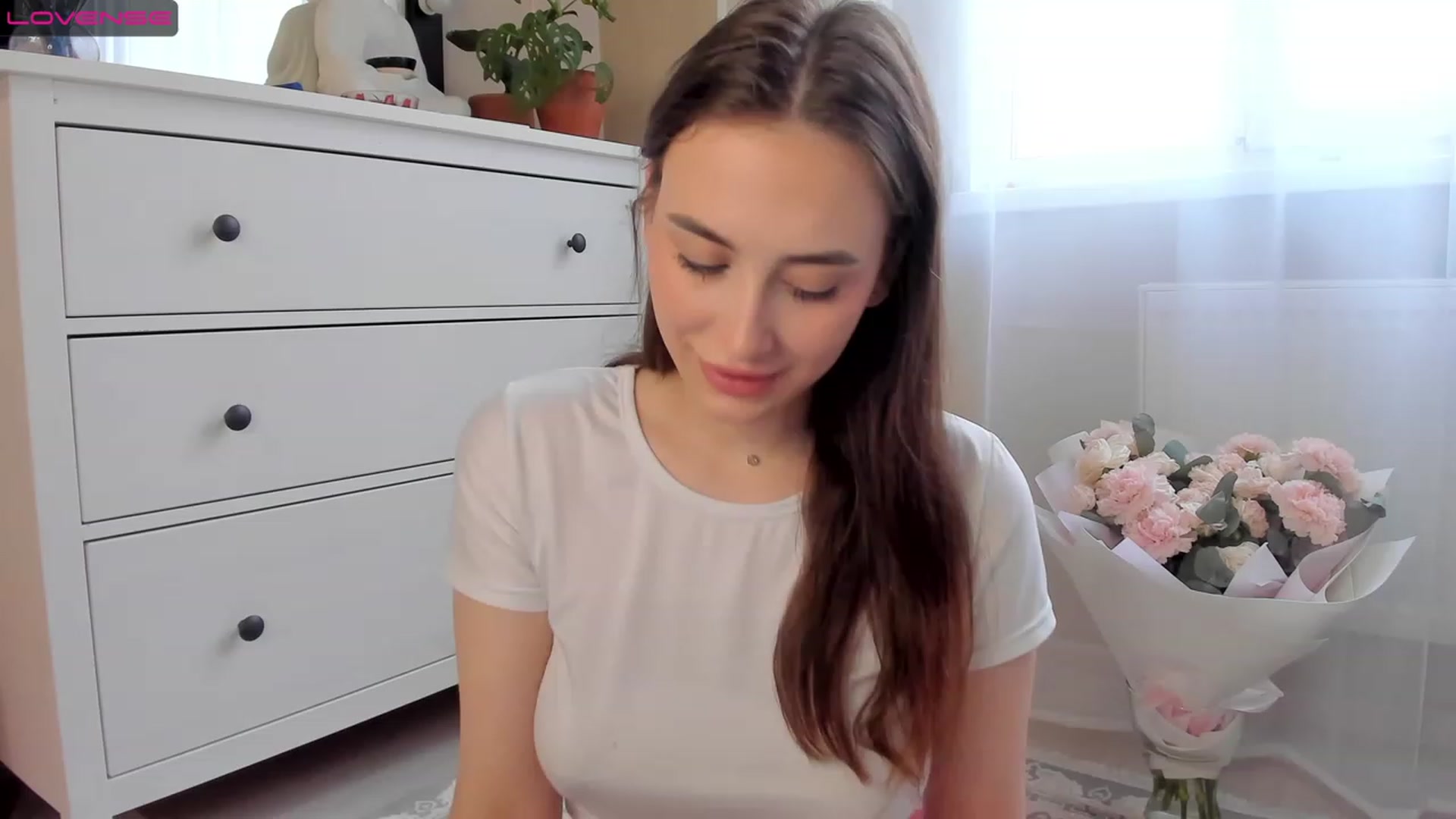 Gallery image thumbnail from Lanna_Rhoades's myfreecams stream on, 07/17/2023, 12:30 image 7 of 20