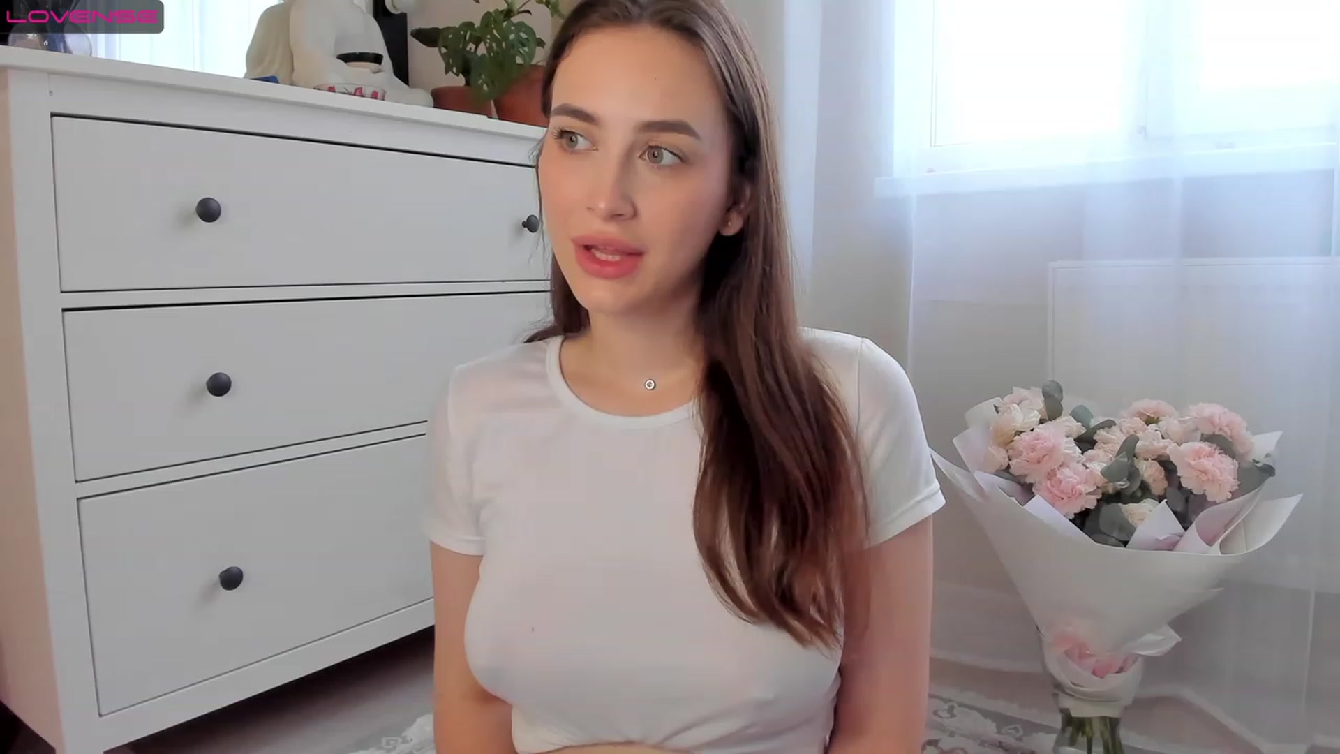 Gallery image thumbnail from Lanna_Rhoades's myfreecams stream on, 07/17/2023, 12:30 image 18 of 20