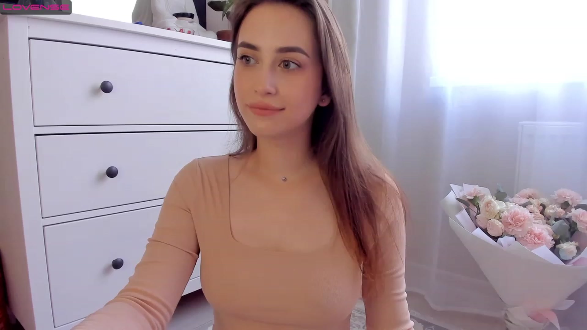 Gallery image thumbnail from Lanna_Rhoades's myfreecams stream on, 07/18/2023, 11:54 image 13 of 20