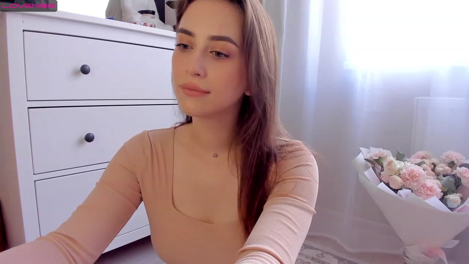 Gallery image thumbnail from Lanna_Rhoades's myfreecams stream on, 07/18/2023, 11:54 image 15 of 20