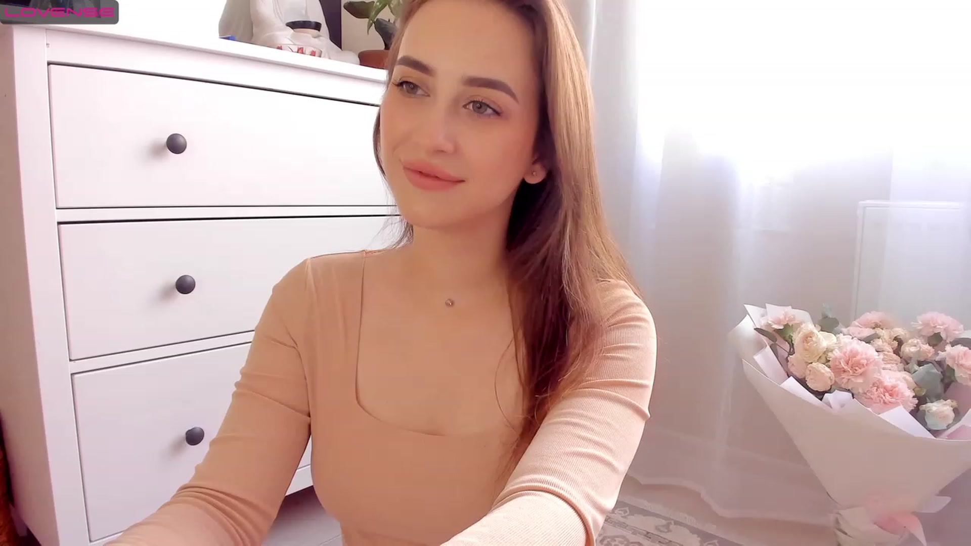 Gallery image thumbnail from Lanna_Rhoades's myfreecams stream on, 07/18/2023, 11:54 image 4 of 20