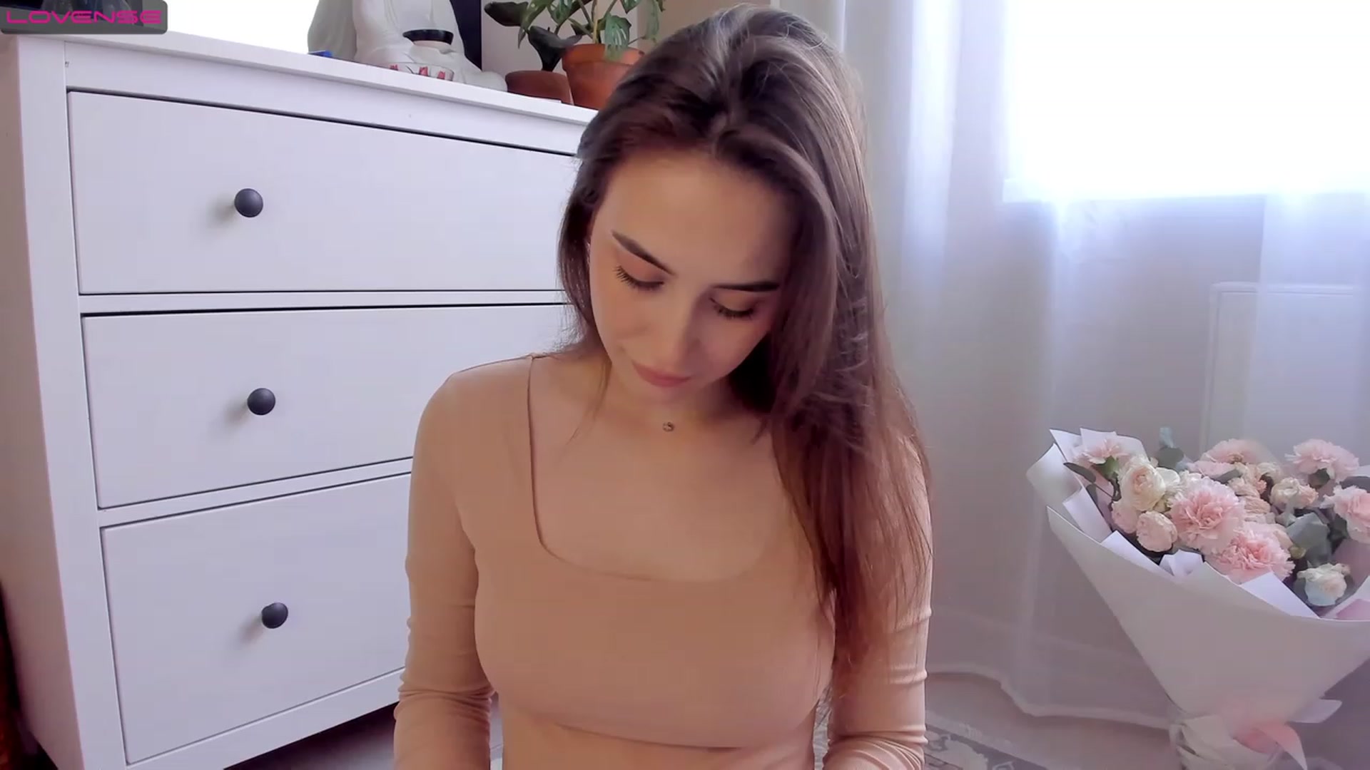 Gallery image thumbnail from Lanna_Rhoades's myfreecams stream on, 07/18/2023, 11:54 image 12 of 20