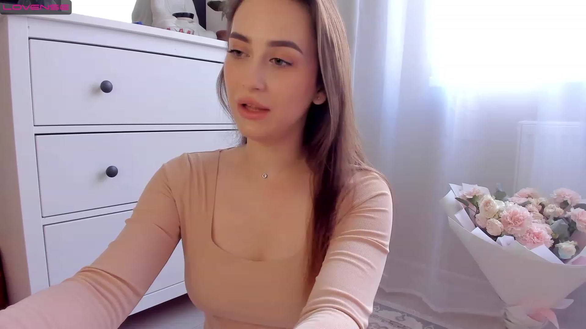 Gallery image thumbnail from Lanna_Rhoades's myfreecams stream on, 07/18/2023, 11:54 image 3 of 20