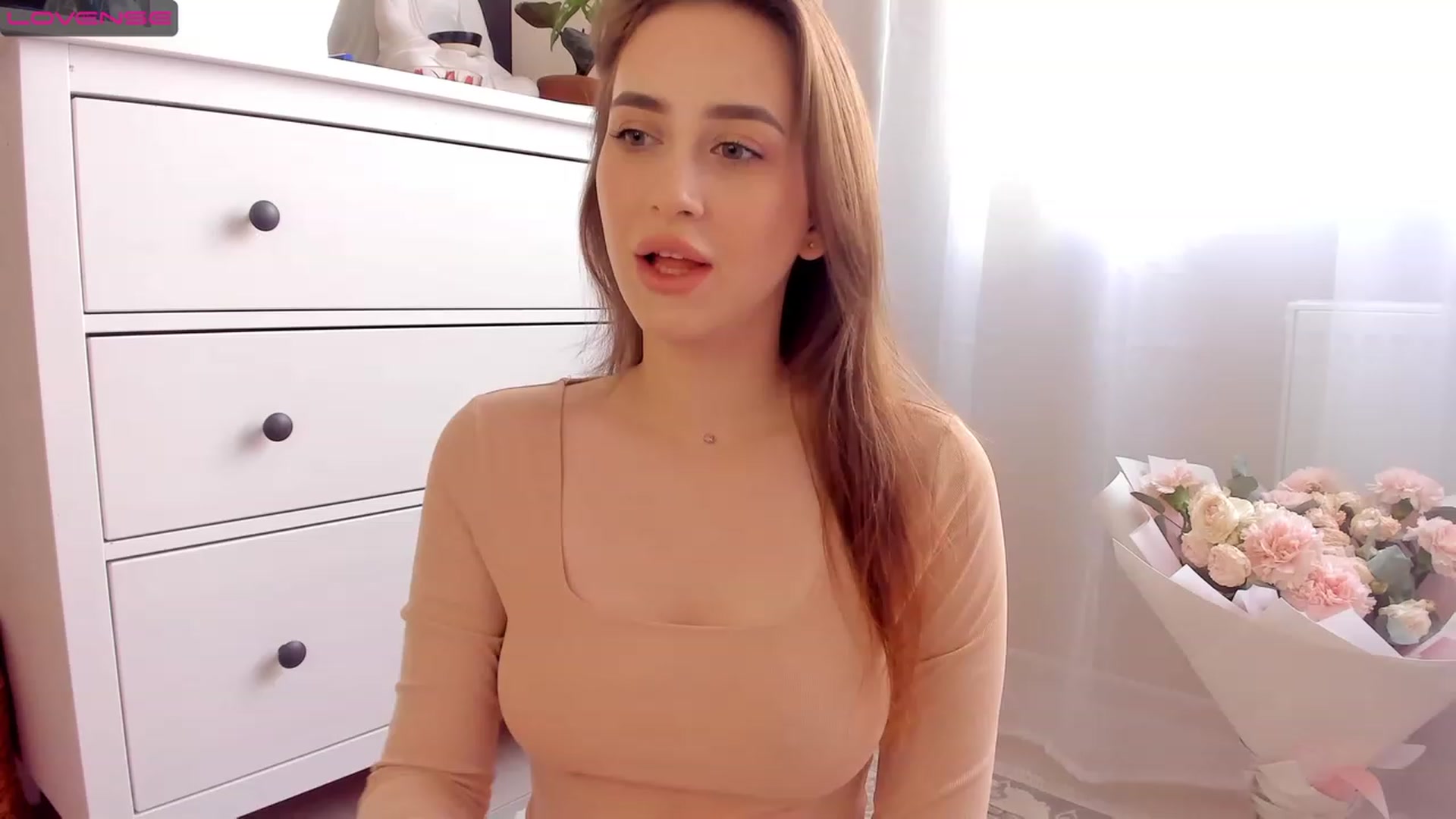 Gallery image thumbnail from Lanna_Rhoades's myfreecams stream on, 07/18/2023, 11:54 image 6 of 20
