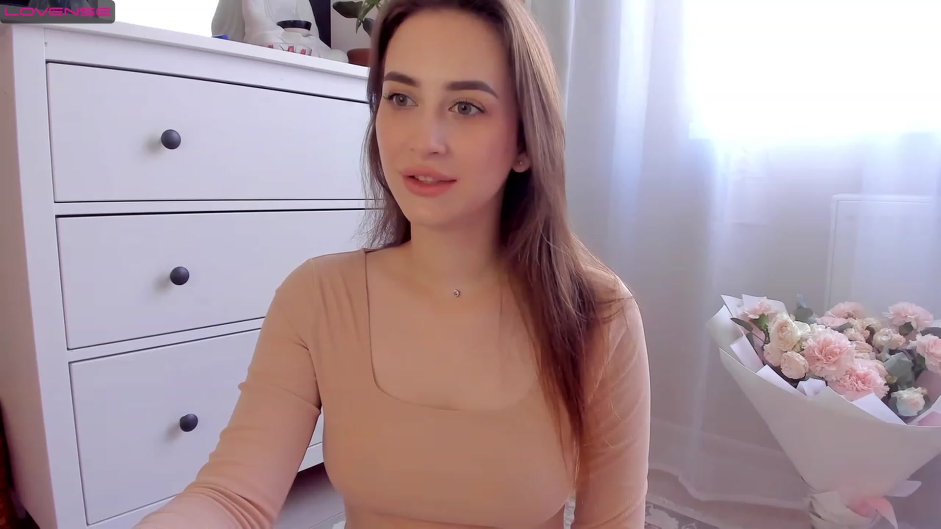 Gallery image thumbnail from Lanna_Rhoades's myfreecams stream on, 07/18/2023, 11:54 image 16 of 20