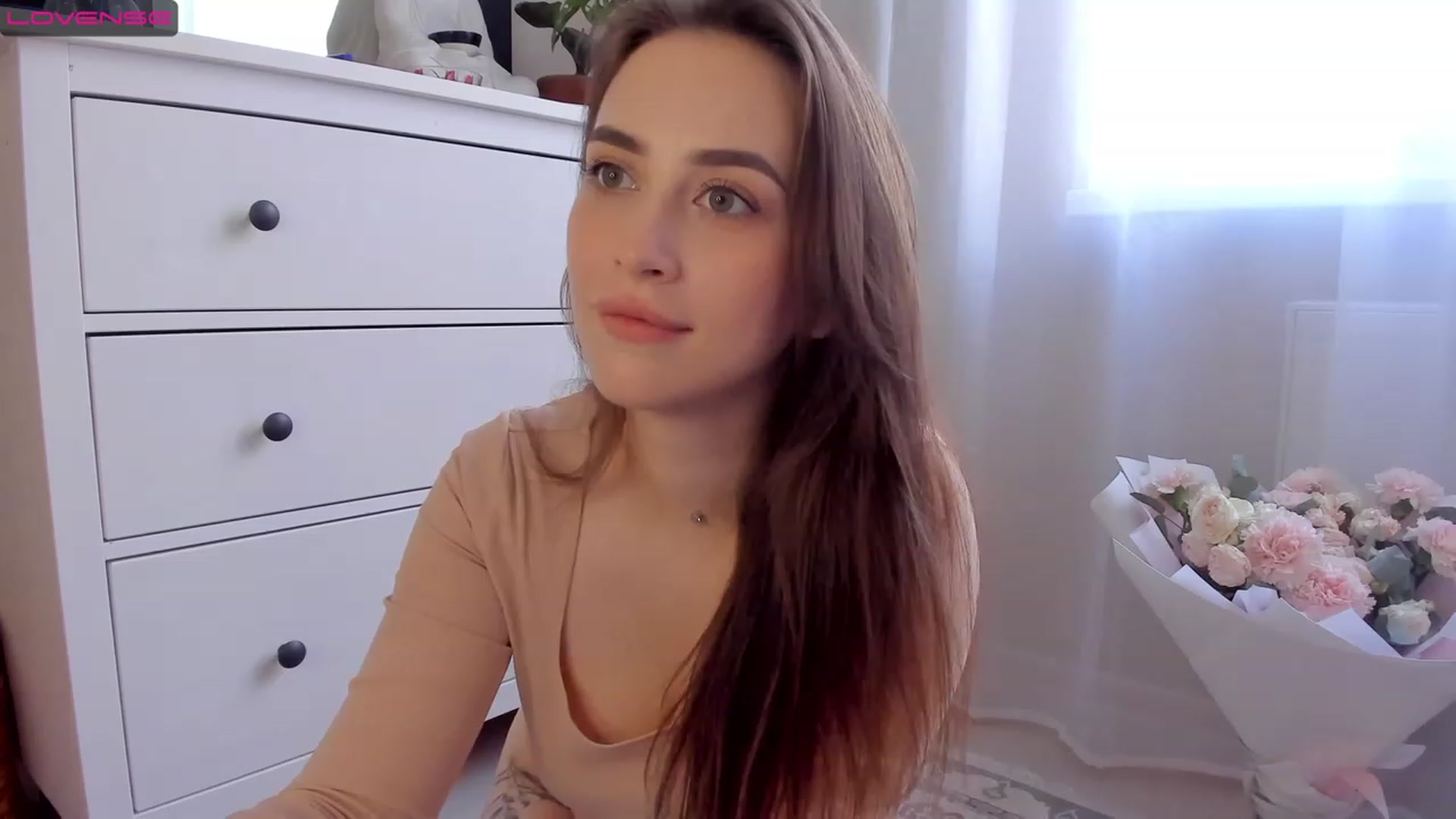 Gallery image thumbnail from Lanna_Rhoades's myfreecams stream on, 07/18/2023, 13:43 image 2 of 20