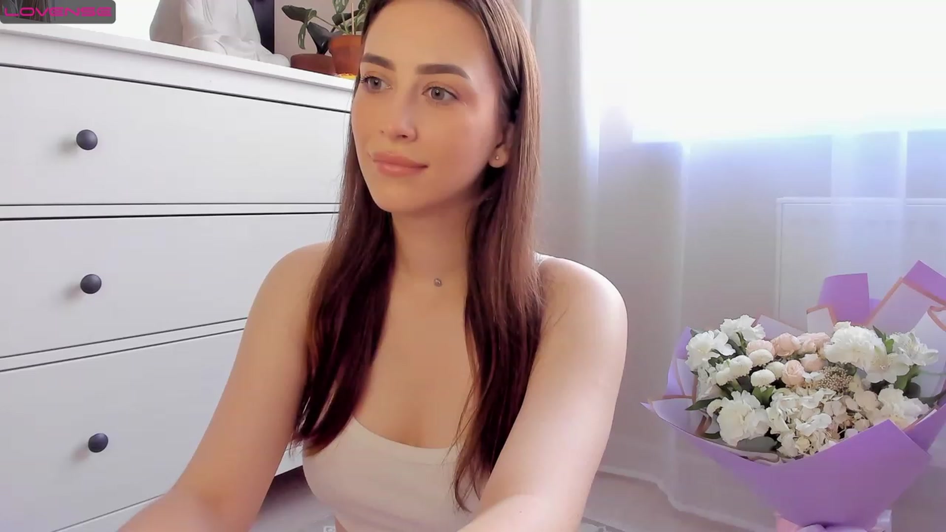 Gallery image thumbnail from Lanna_Rhoades's myfreecams stream on, 07/29/2023, 11:58 image 12 of 20