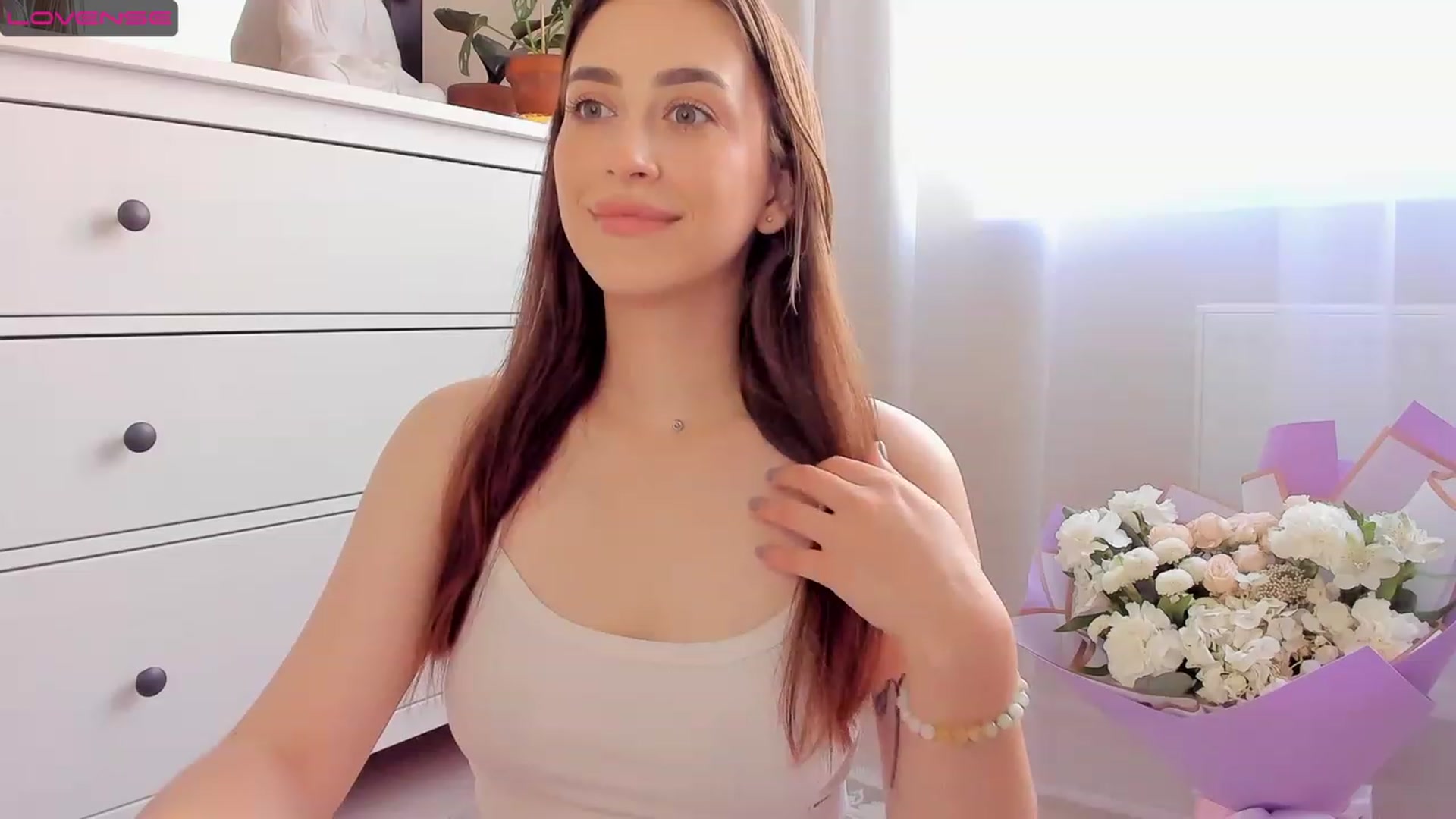 Gallery image thumbnail from Lanna_Rhoades's myfreecams stream on, 07/29/2023, 11:58 image 18 of 20