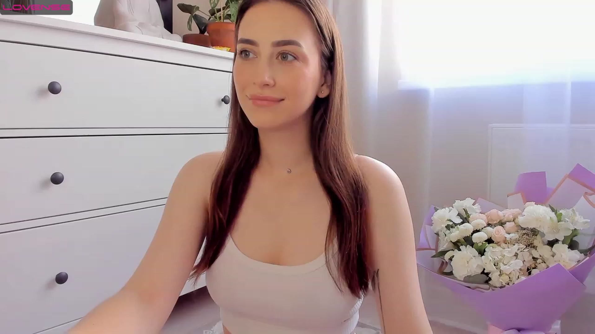 Gallery image thumbnail from Lanna_Rhoades's myfreecams stream on, 07/29/2023, 11:58 image 3 of 20