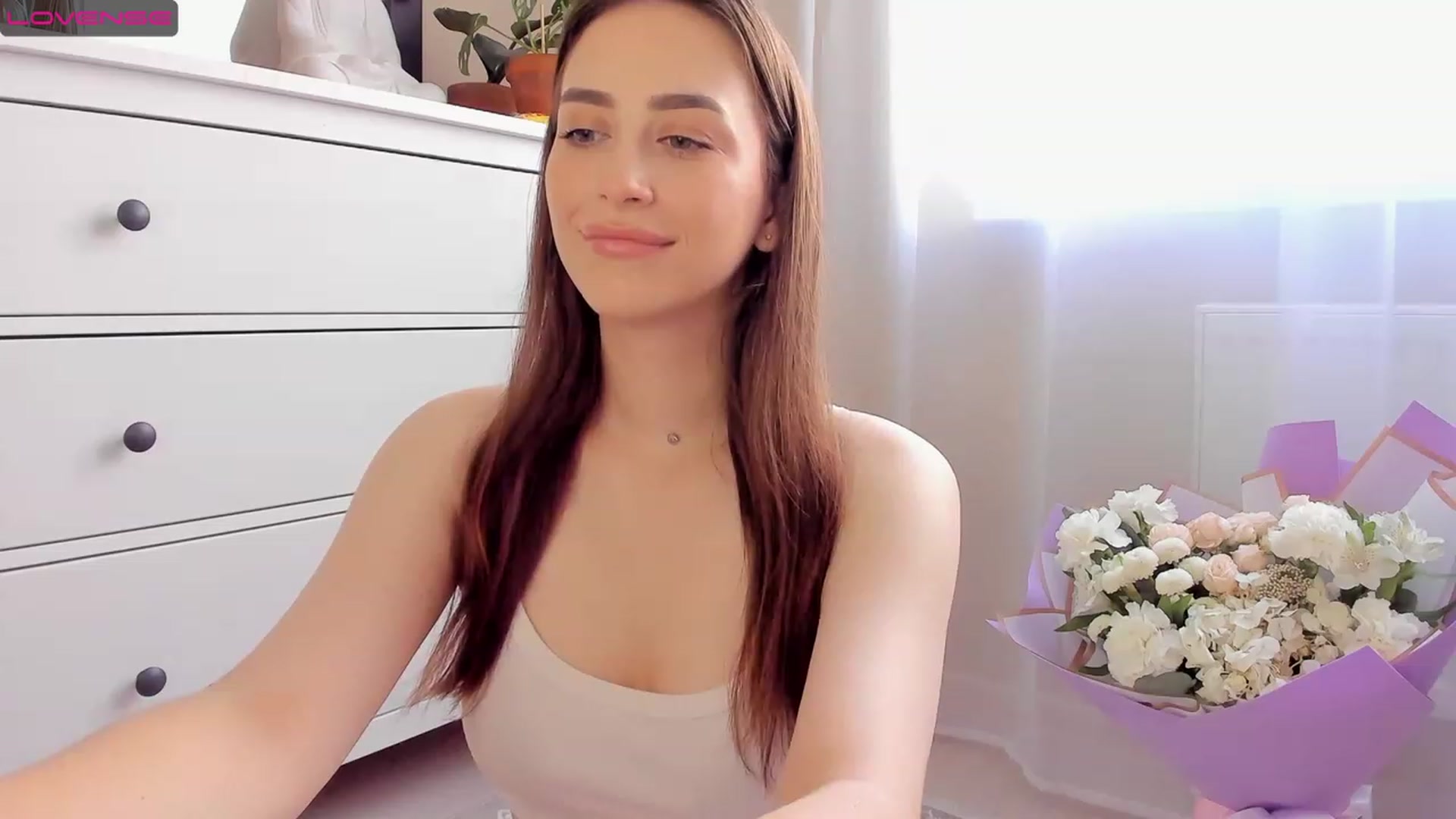 Gallery image thumbnail from Lanna_Rhoades's myfreecams stream on, 07/29/2023, 11:58 image 13 of 20