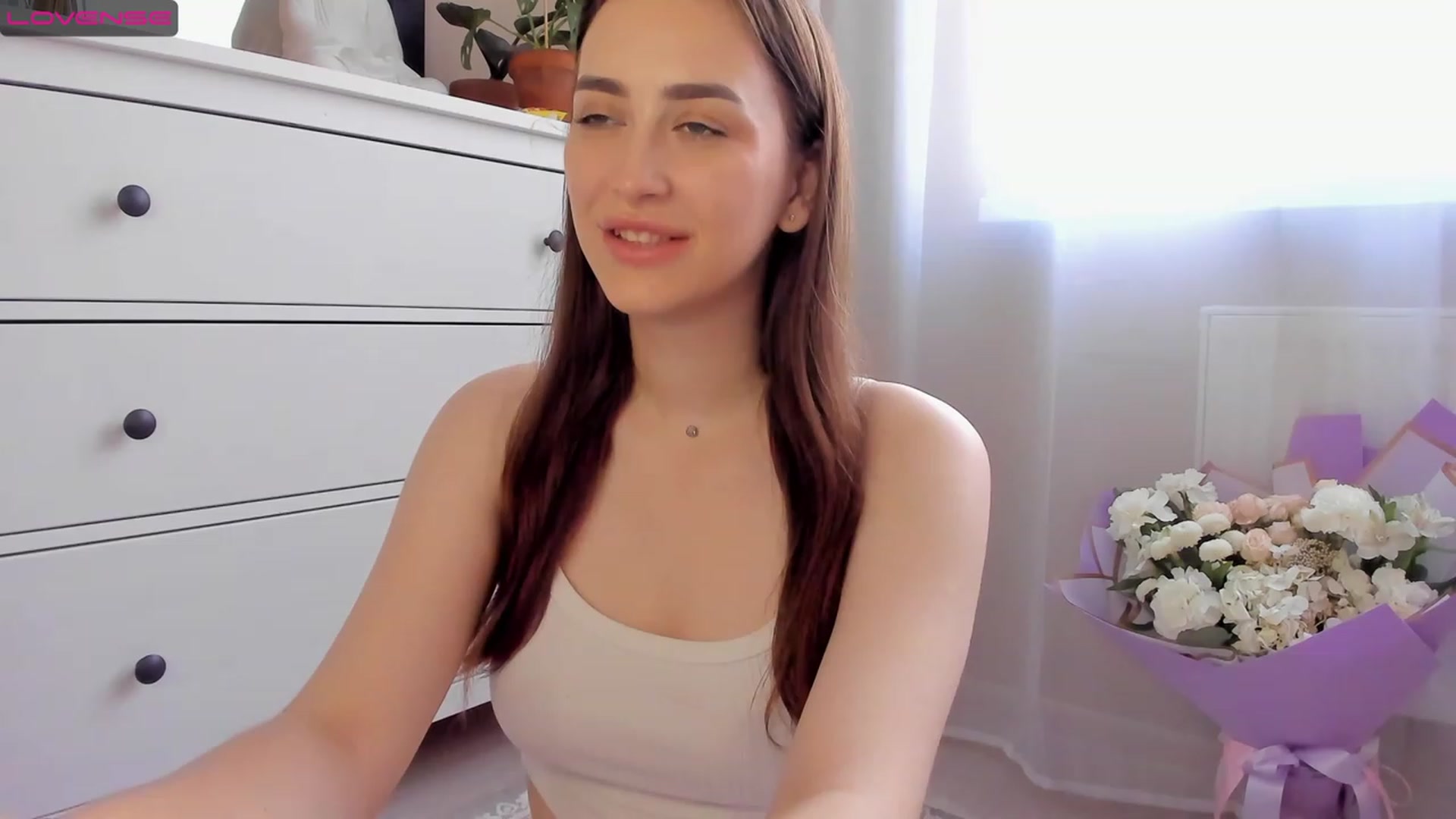 Gallery image thumbnail from Lanna_Rhoades's myfreecams stream on, 07/29/2023, 14:31 image 8 of 20