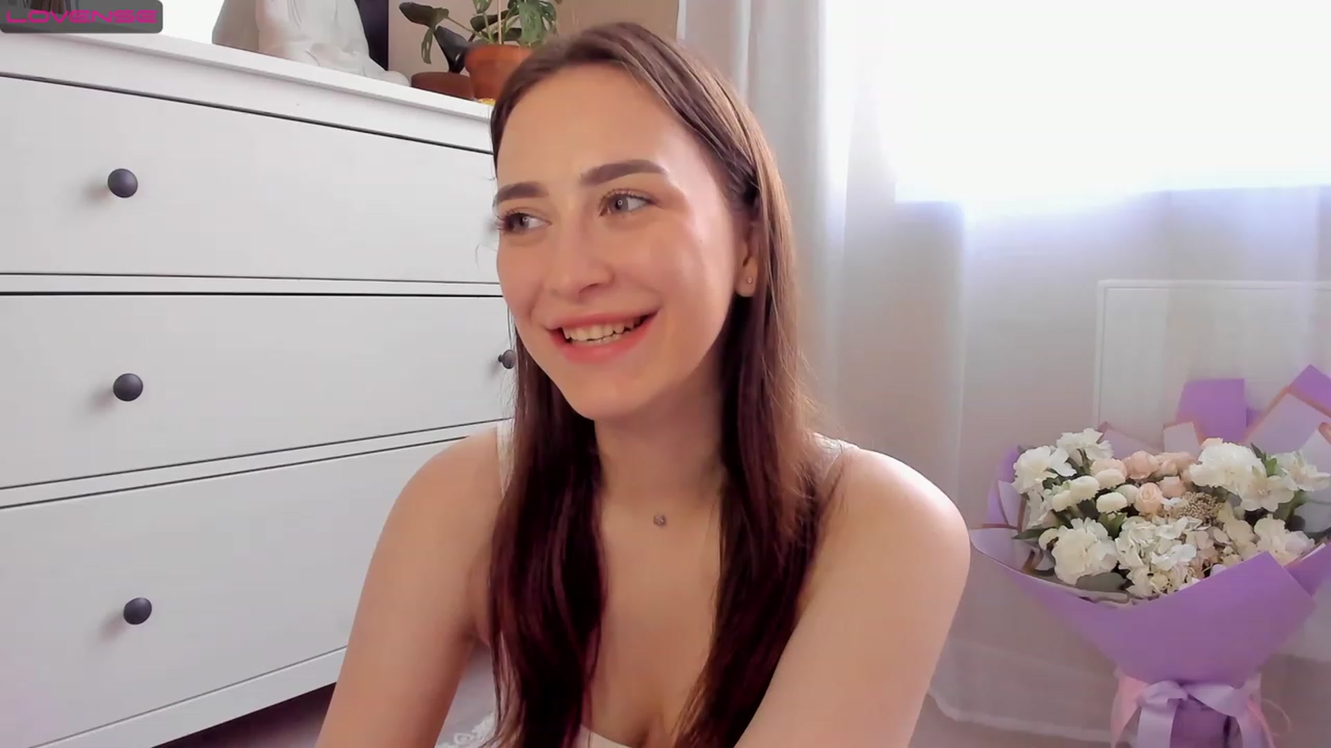 Gallery image thumbnail from Lanna_Rhoades's myfreecams stream on, 07/29/2023, 14:31 image 11 of 20