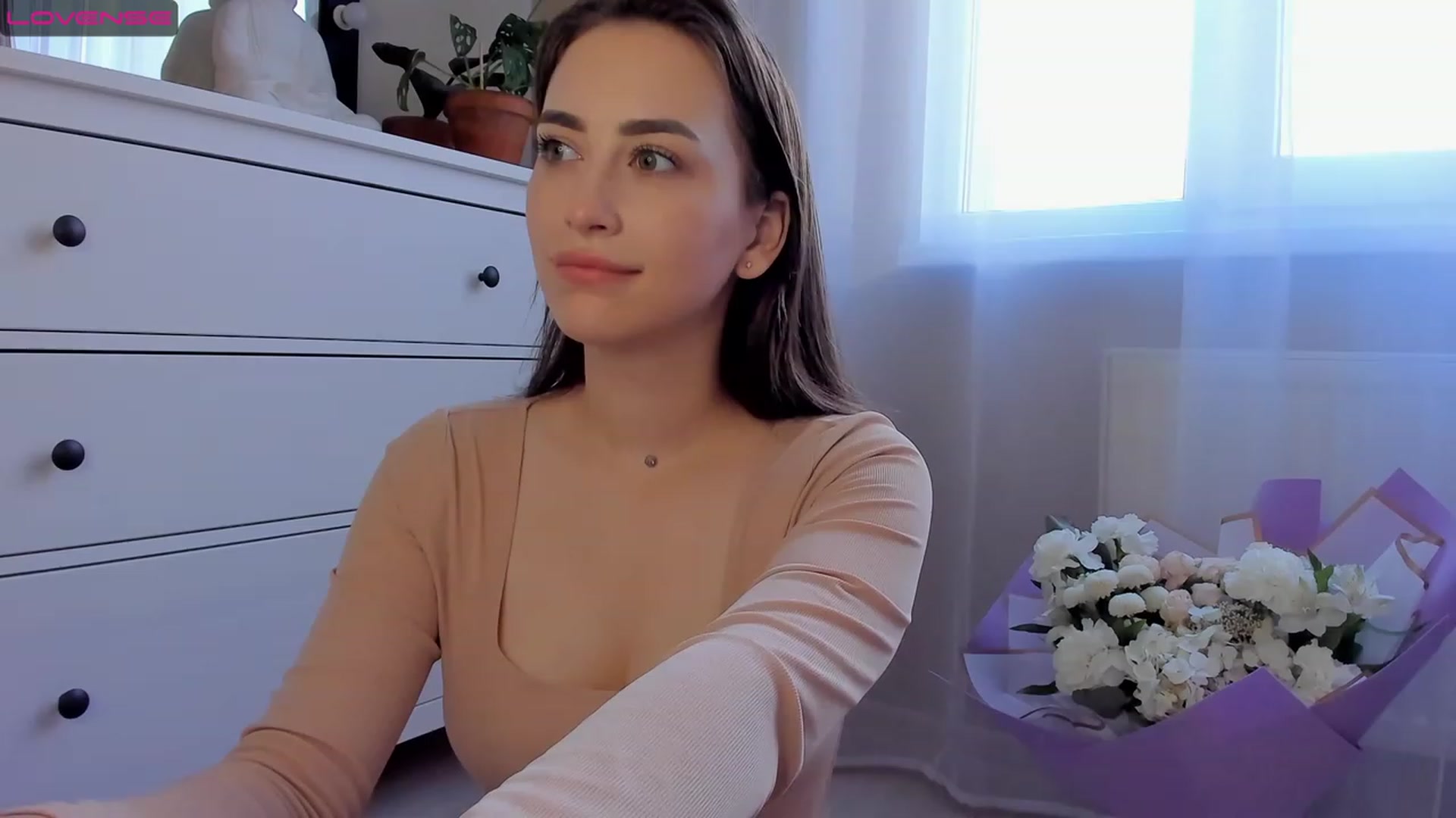 Gallery image thumbnail from Lanna_Rhoades's myfreecams stream on, 07/30/2023, 13:27 image 7 of 20