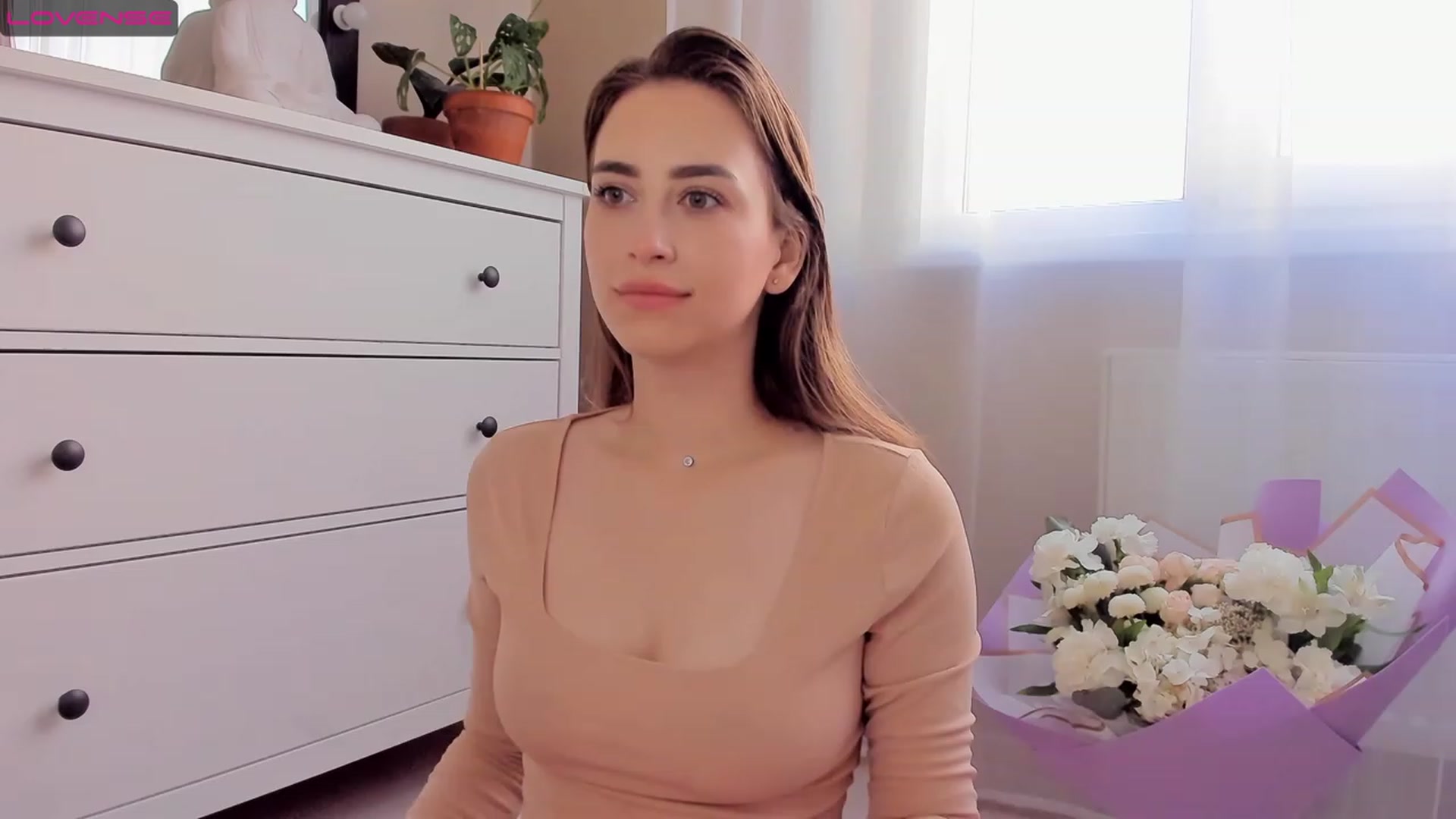 Gallery image thumbnail from Lanna_Rhoades's myfreecams stream on, 07/30/2023, 13:27 image 20 of 20