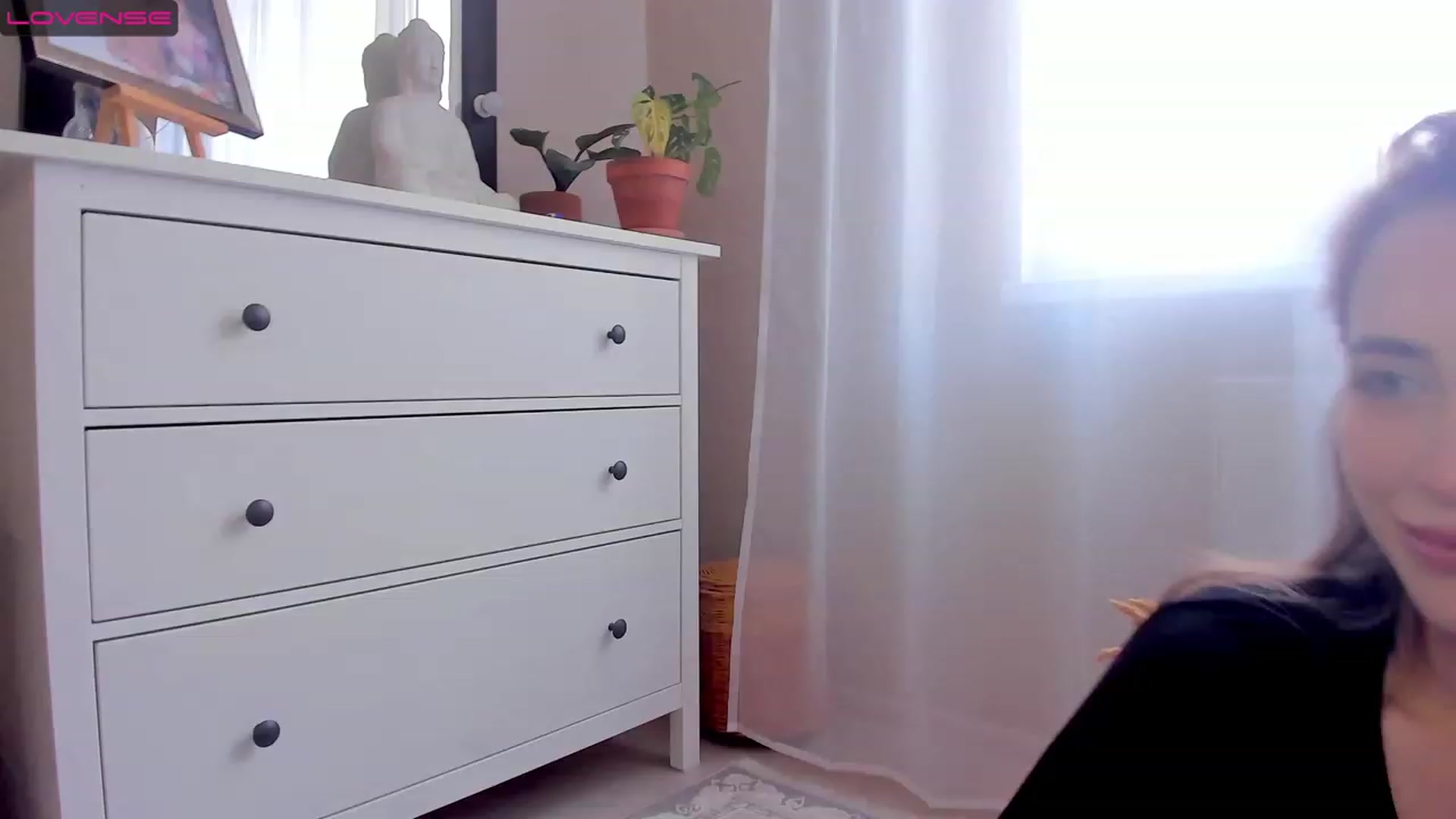 Gallery image thumbnail from Lanna_Rhoades's myfreecams stream on, 08/01/2023, 12:42 image 19 of 20