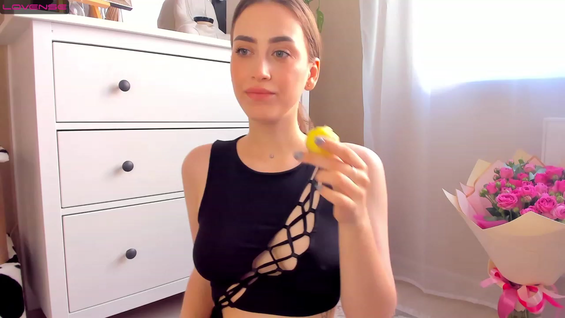 Gallery image thumbnail from Lanna_Rhoades's myfreecams stream on, 08/10/2023, 12:29 image 12 of 20