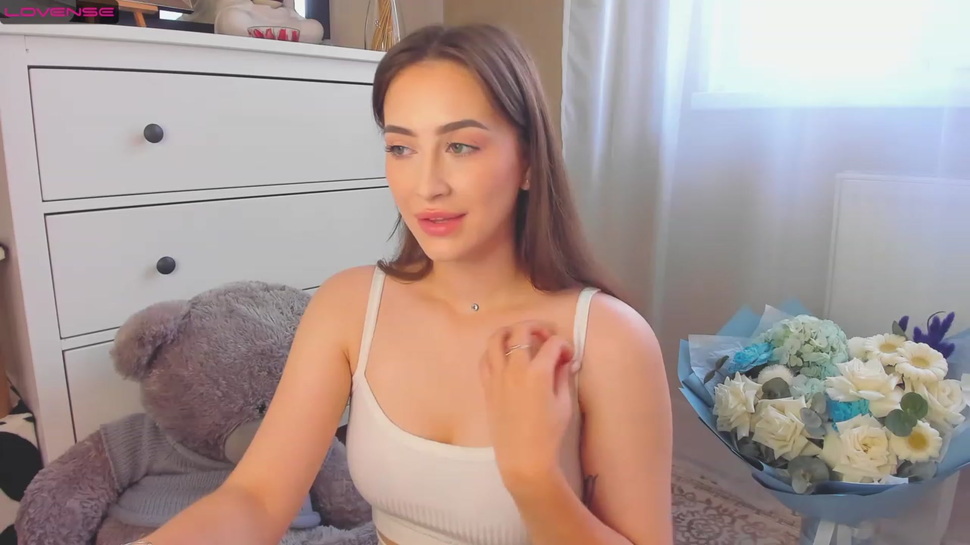 Gallery image thumbnail from Lanna_Rhoades's myfreecams stream on, 09/11/2023, 12:53 image 10 of 20