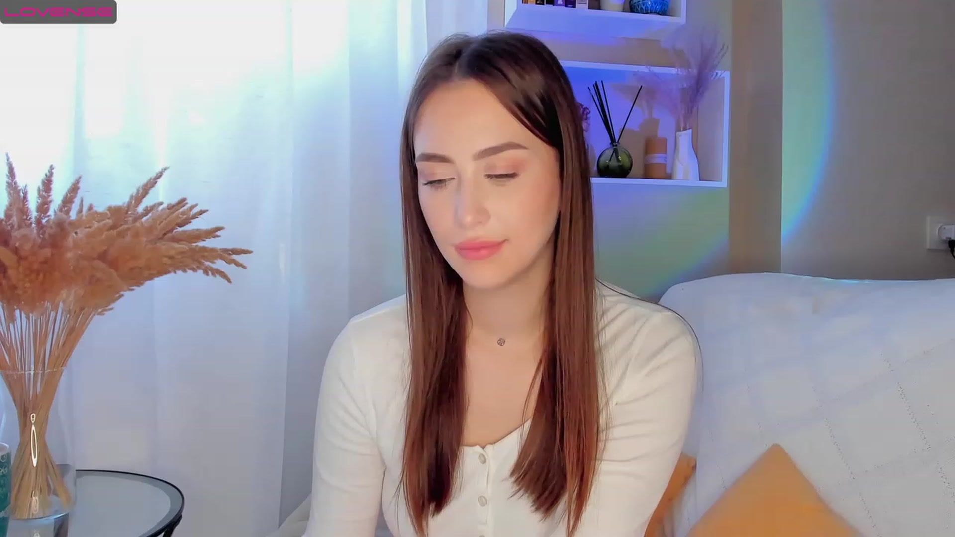Gallery image thumbnail from Lanna_Rhoades's myfreecams stream on, 09/14/2023, 12:23 image 15 of 20
