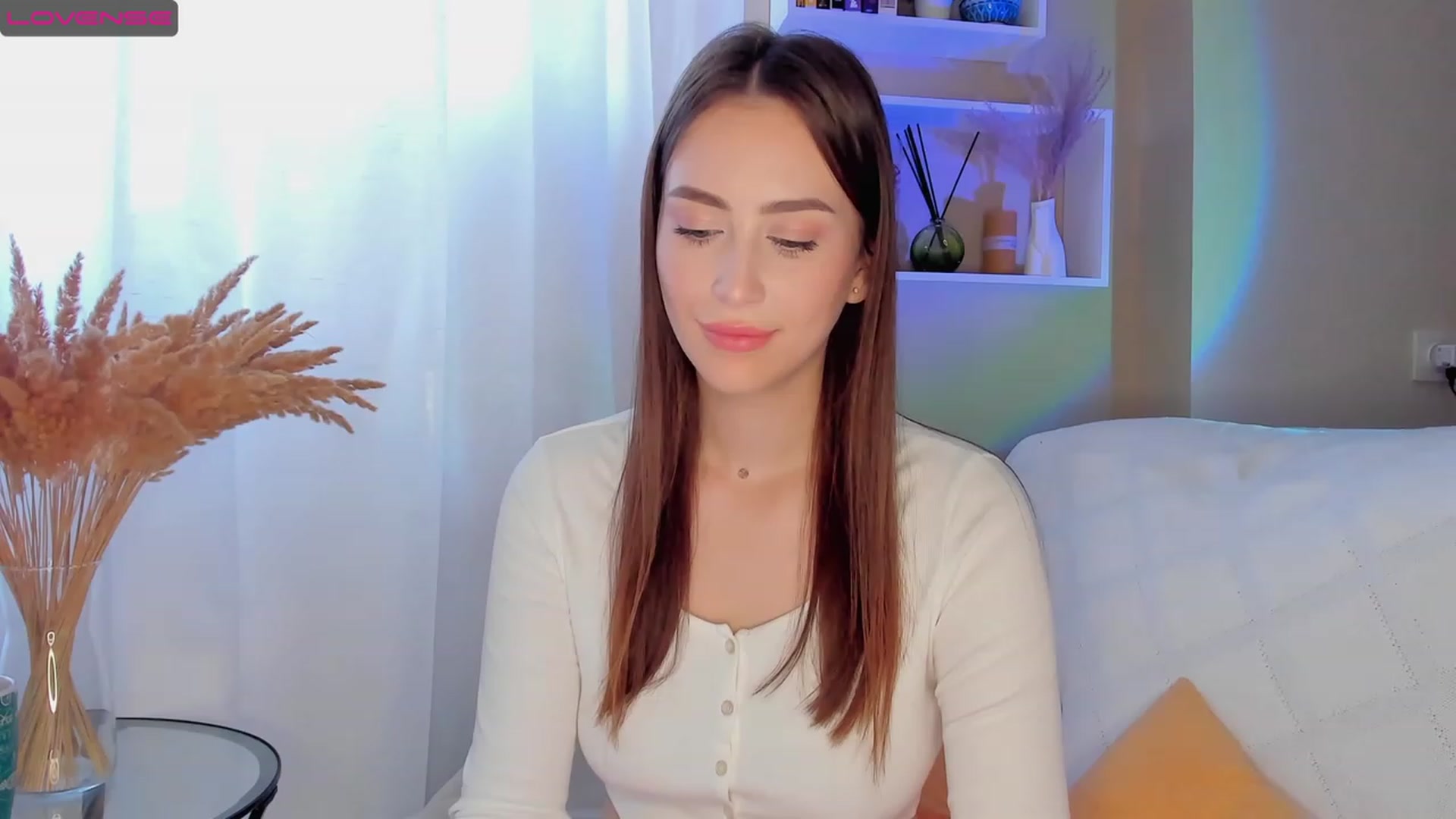 Gallery image thumbnail from Lanna_Rhoades's myfreecams stream on, 09/14/2023, 12:23 image 14 of 20
