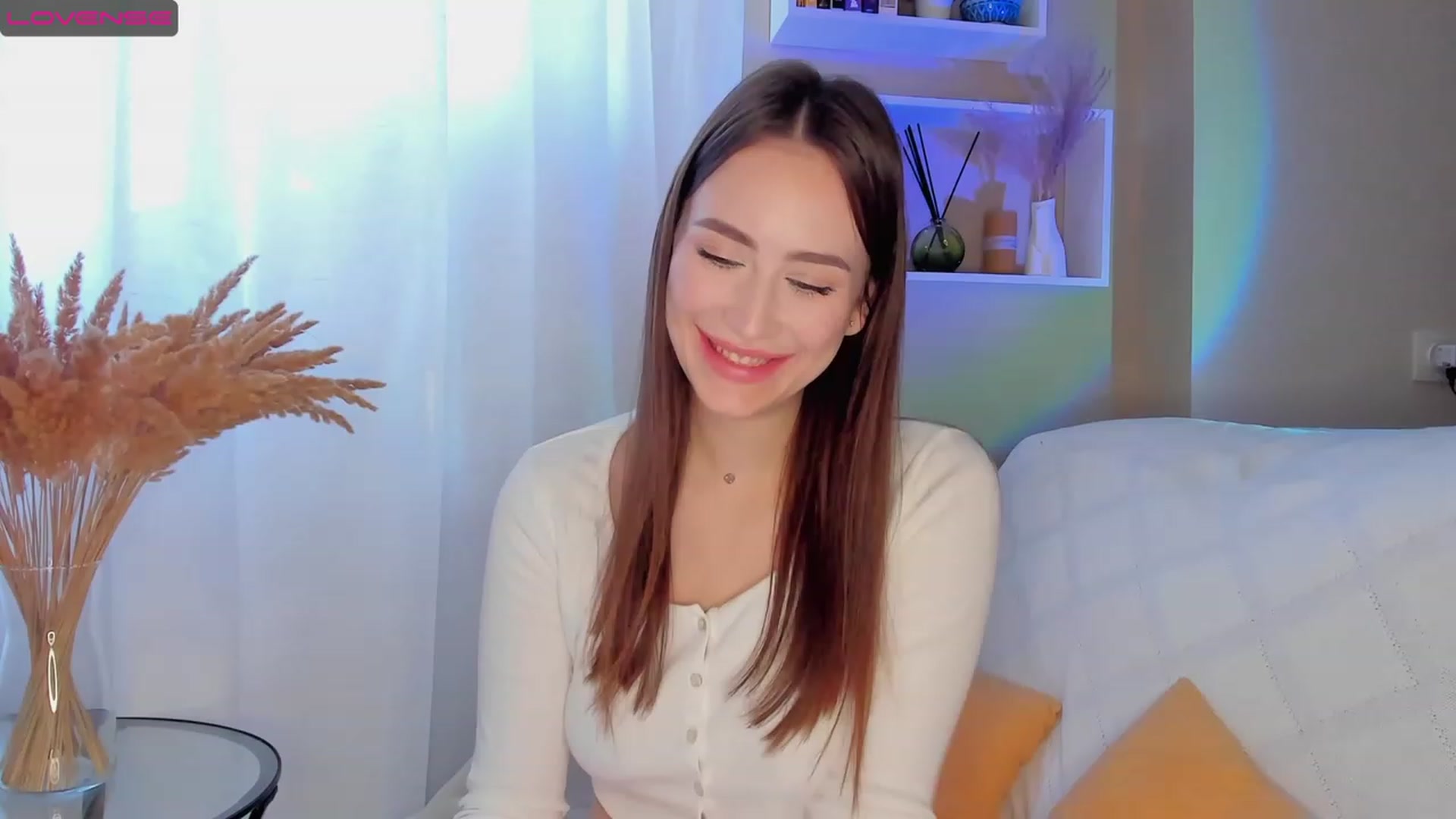 Gallery image thumbnail from Lanna_Rhoades's myfreecams stream on, 09/14/2023, 12:23 image 18 of 20