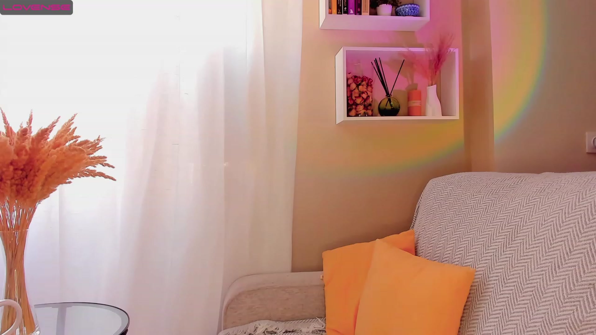 Gallery image thumbnail from Lanna_Rhoades's myfreecams stream on, 09/18/2023, 12:35 image 19 of 20