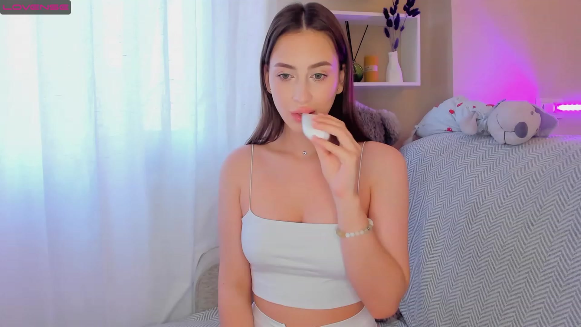 Gallery image thumbnail from Lanna_Rhoades's myfreecams stream on, 10/14/2023, 12:33 image 4 of 20