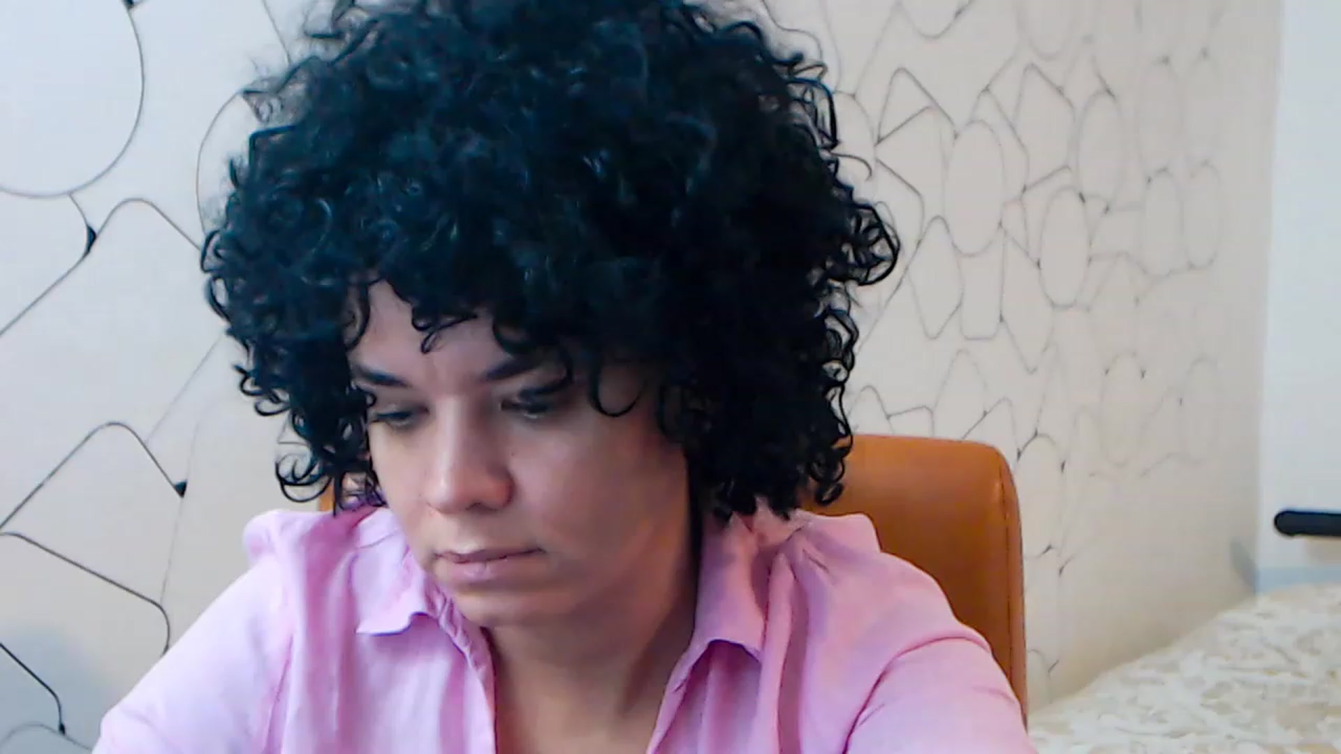 Gallery image thumbnail from LaraAnne_'s myfreecams stream on, 12/31/2022, 12:45 image 9 of 20