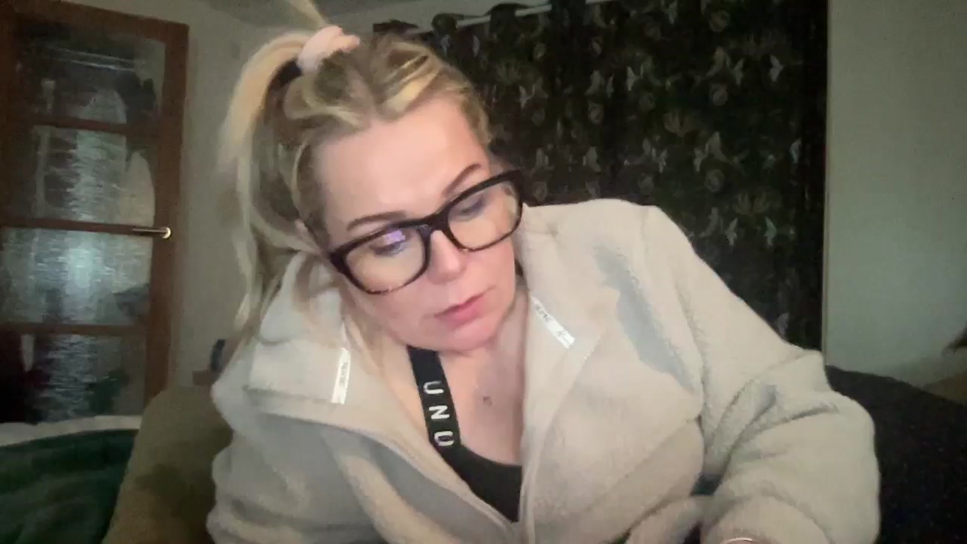 Gallery image thumbnail from LaraBirthday's myfreecams stream on, 01/04/2024, 21:50 image 11 of 20
