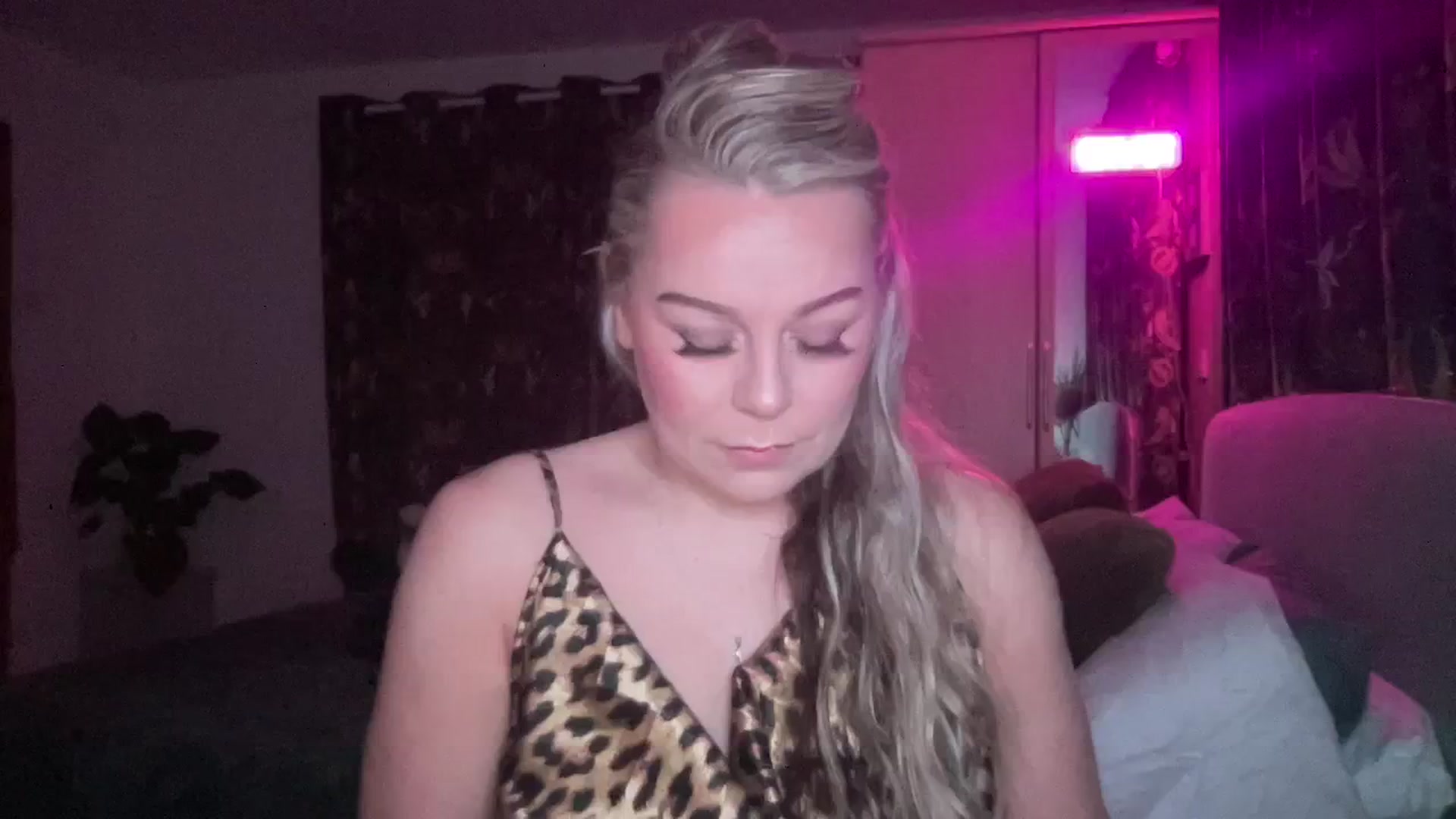 Gallery image thumbnail from LaraBirthday's myfreecams stream on, 01/07/2024, 22:02 image 2 of 20