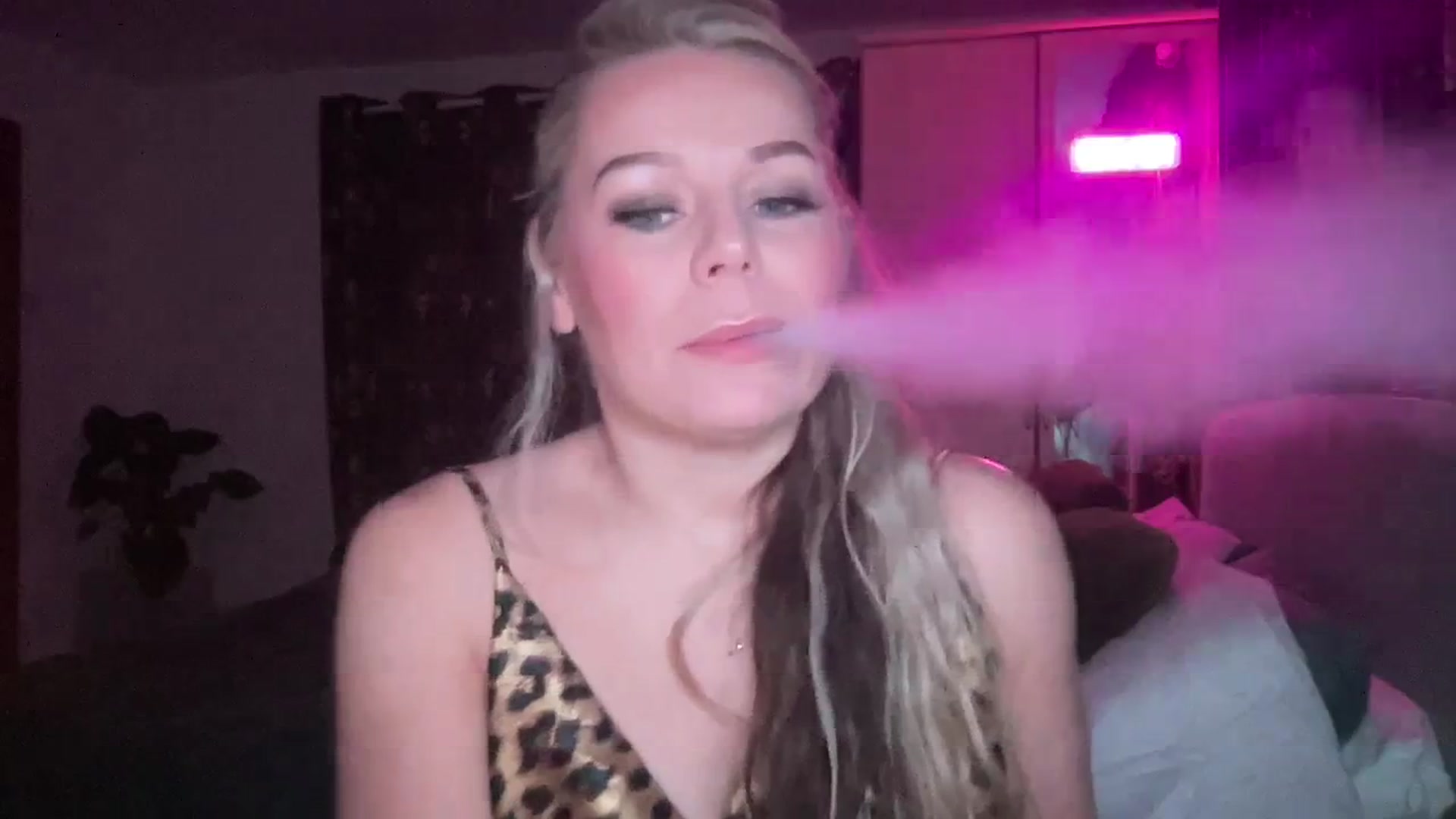Gallery image thumbnail from LaraBirthday's myfreecams stream on, 01/07/2024, 22:02 image 10 of 20
