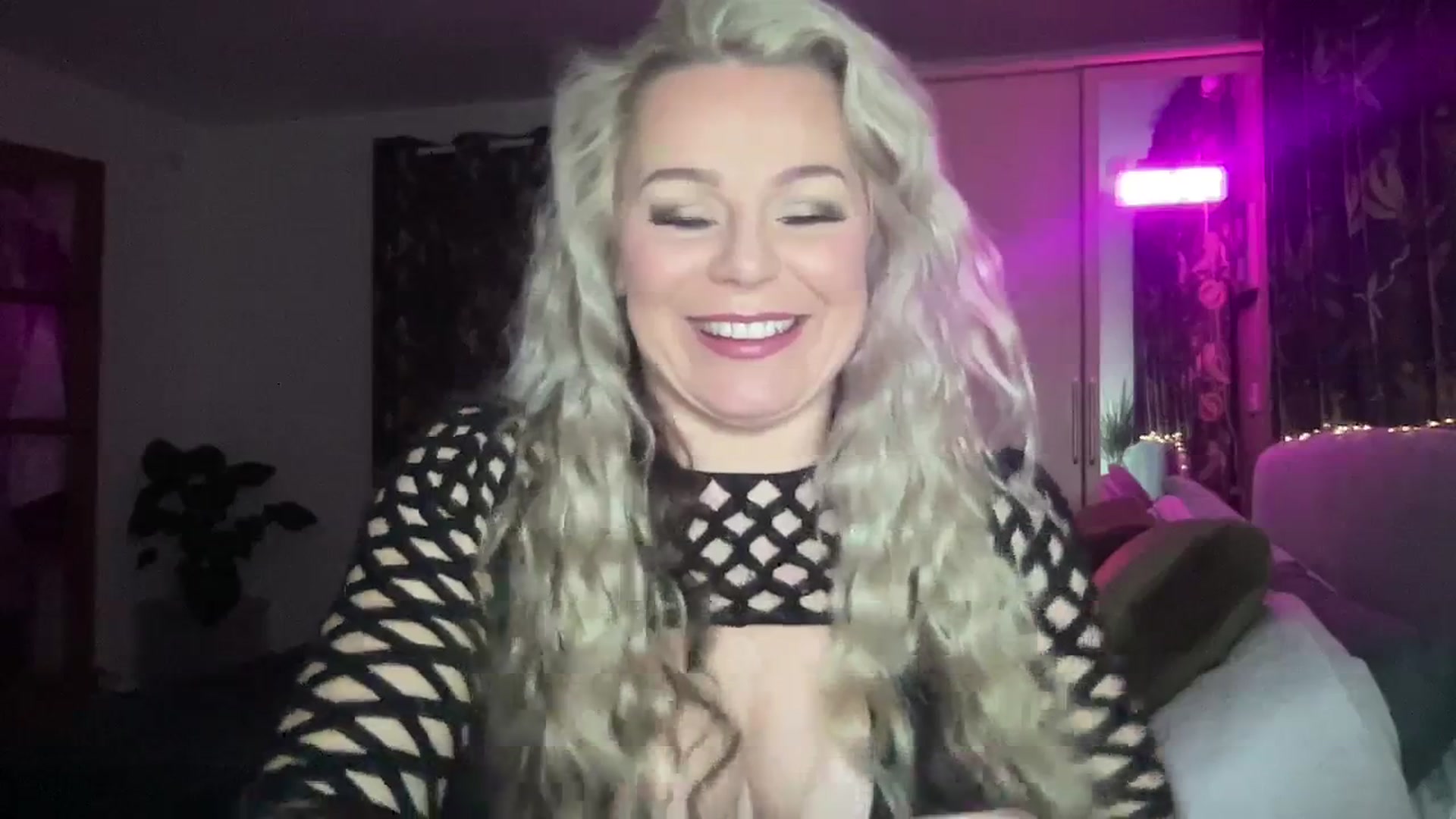 Gallery image thumbnail from LaraBirthday's myfreecams stream on, 01/08/2024, 20:56 image 4 of 20