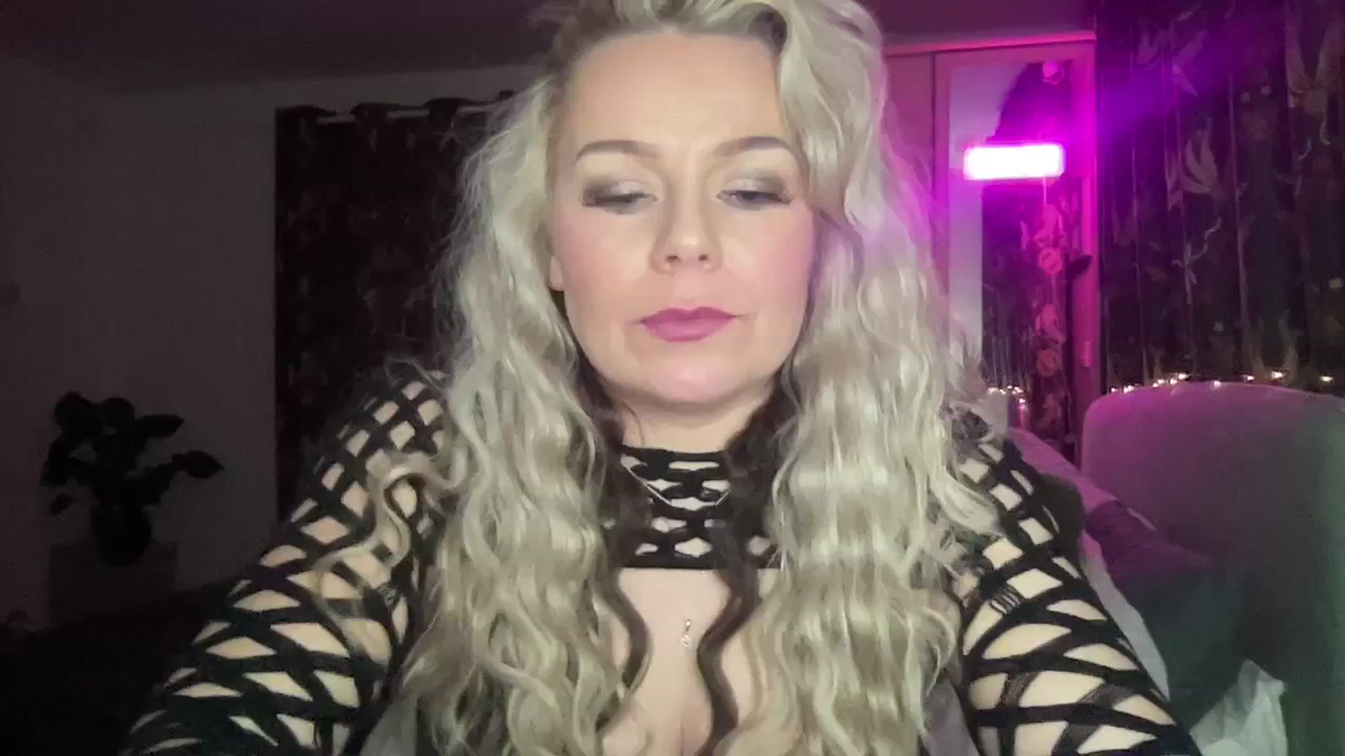 Gallery image thumbnail from LaraBirthday's myfreecams stream on, 01/08/2024, 22:58 image 1 of 20