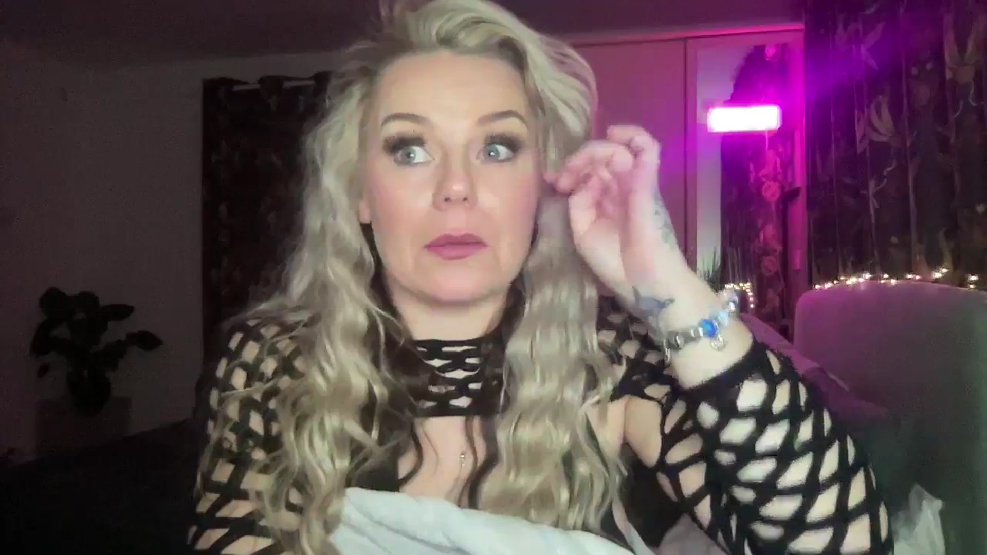 Gallery image thumbnail from LaraBirthday's myfreecams stream on, 01/08/2024, 22:58 image 19 of 20