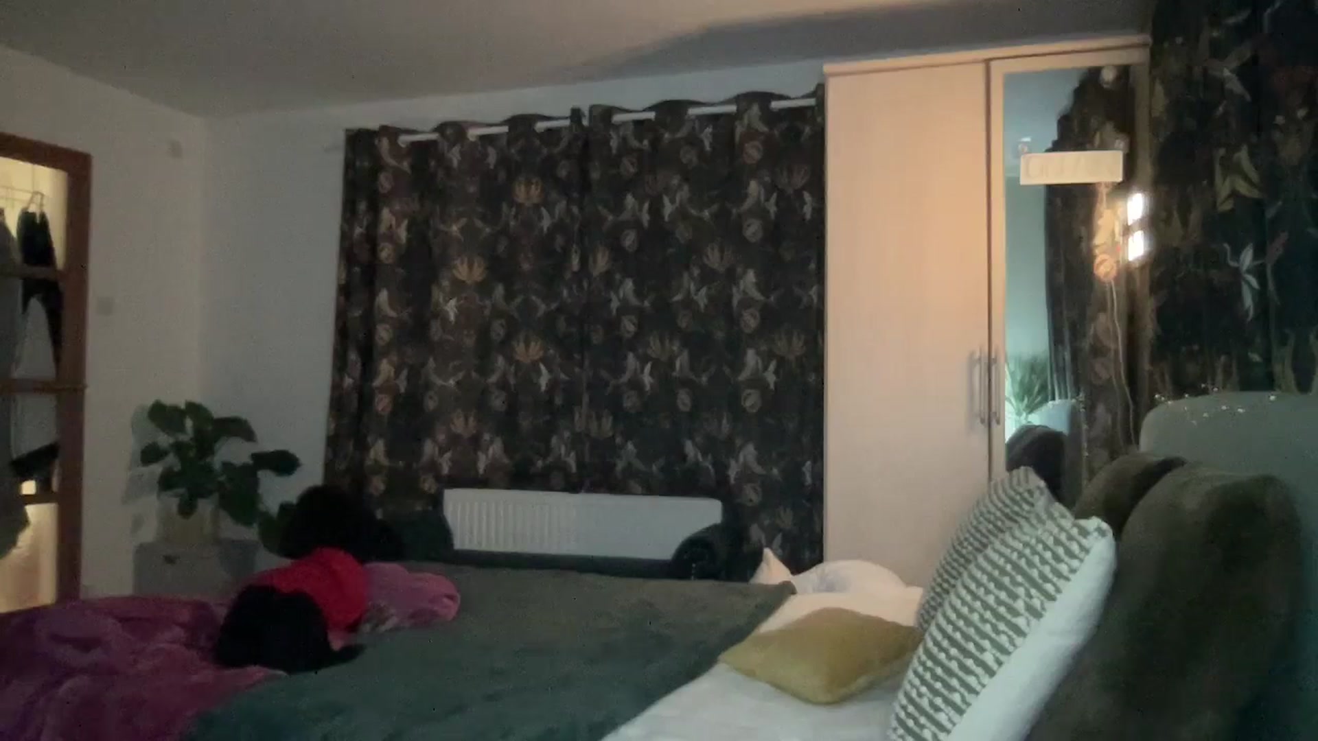 Gallery image thumbnail from LaraBirthday's myfreecams stream on, 01/26/2024, 20:39 image 17 of 20