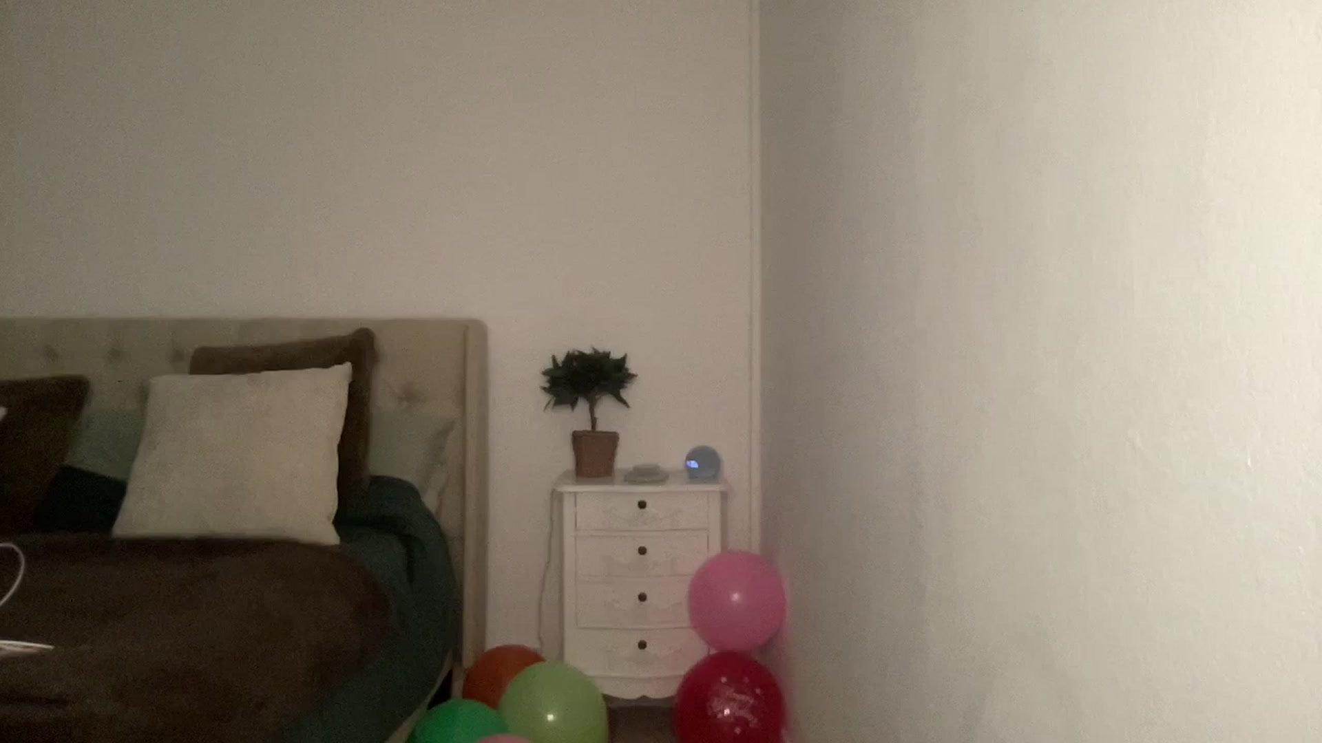 Gallery image thumbnail from LaraBirthday's myfreecams stream on, 01/08/2025, 15:08 image 6 of 20