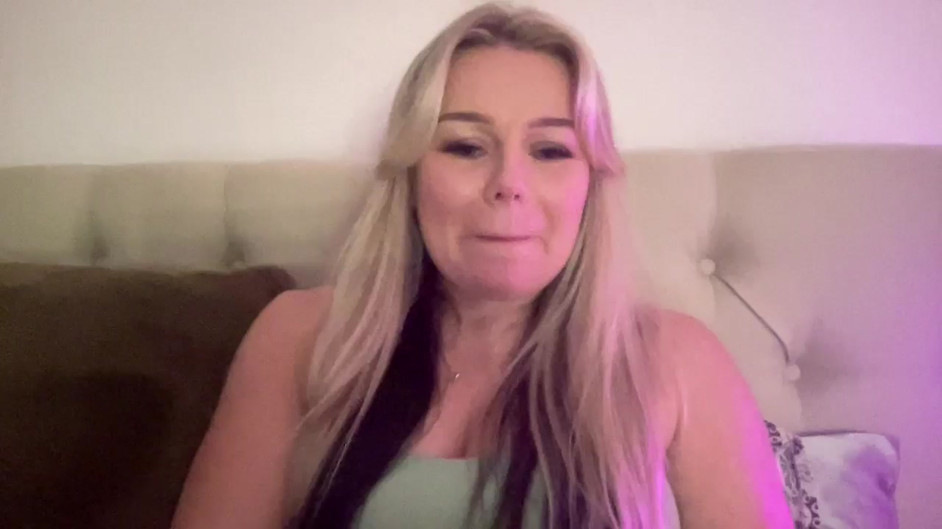 Gallery image thumbnail from LaraBirthday's myfreecams stream on, 01/19/2025, 24:09 image 20 of 20