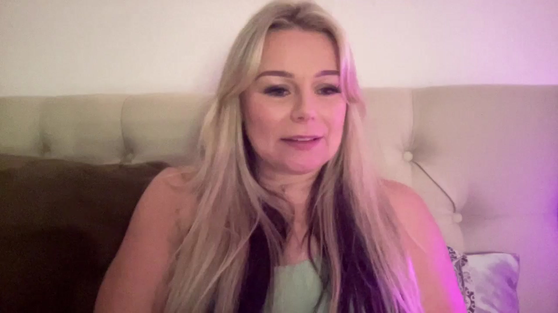 Gallery image thumbnail from LaraBirthday's myfreecams stream on, 01/19/2025, 24:09 image 3 of 20