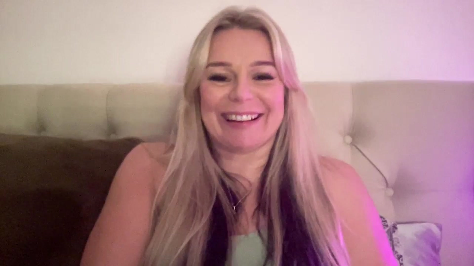 Gallery image thumbnail from LaraBirthday's myfreecams stream on, 01/19/2025, 24:09 image 7 of 20